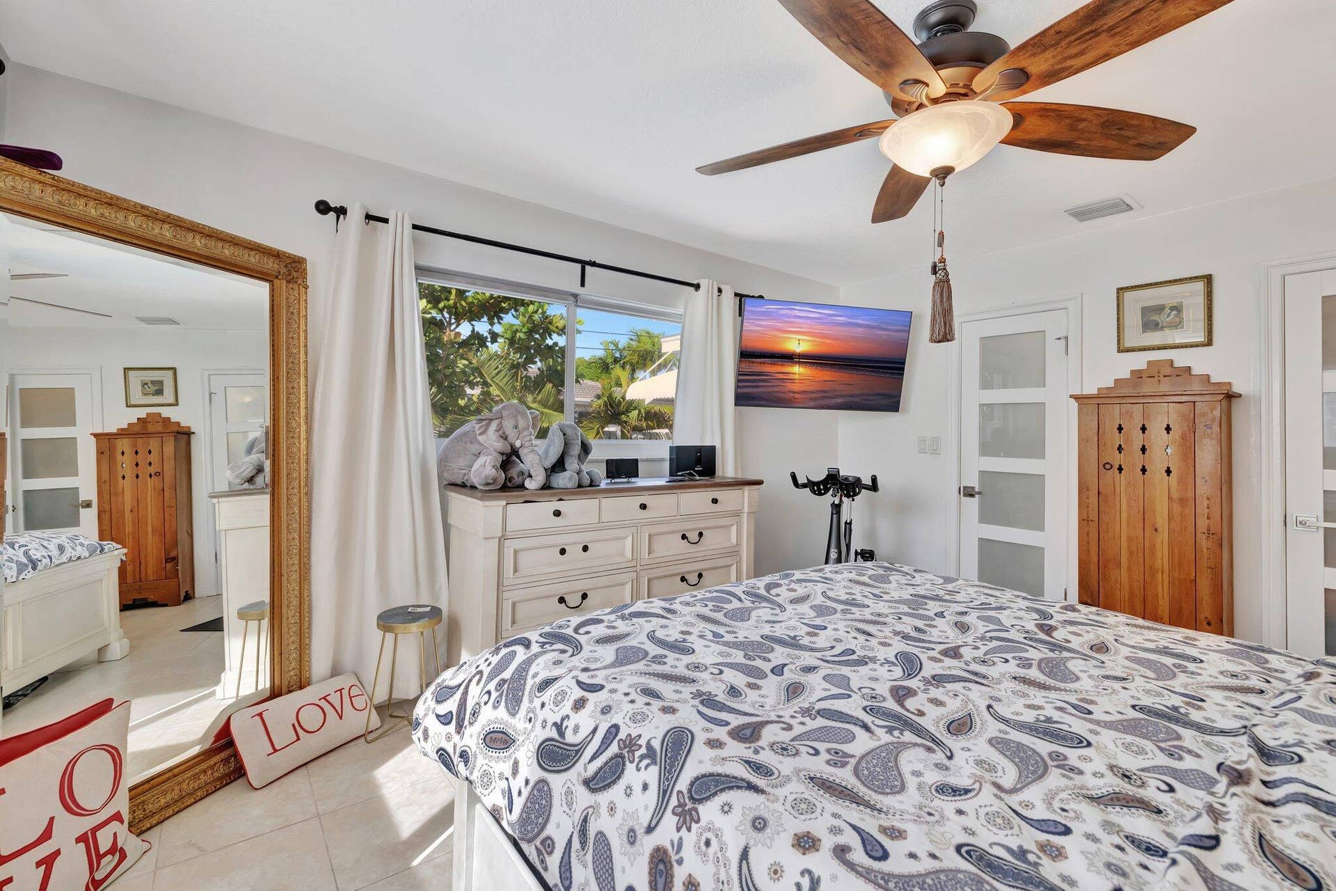 613 NE 25TH Avenue, Pompano Beach, FL 33062 33-web-or-mls-699A3540