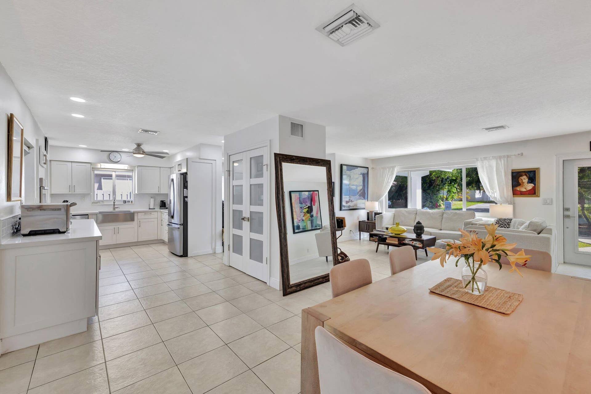 613 NE 25TH Avenue, Pompano Beach, FL 33062 17-web-or-mls-699A3660