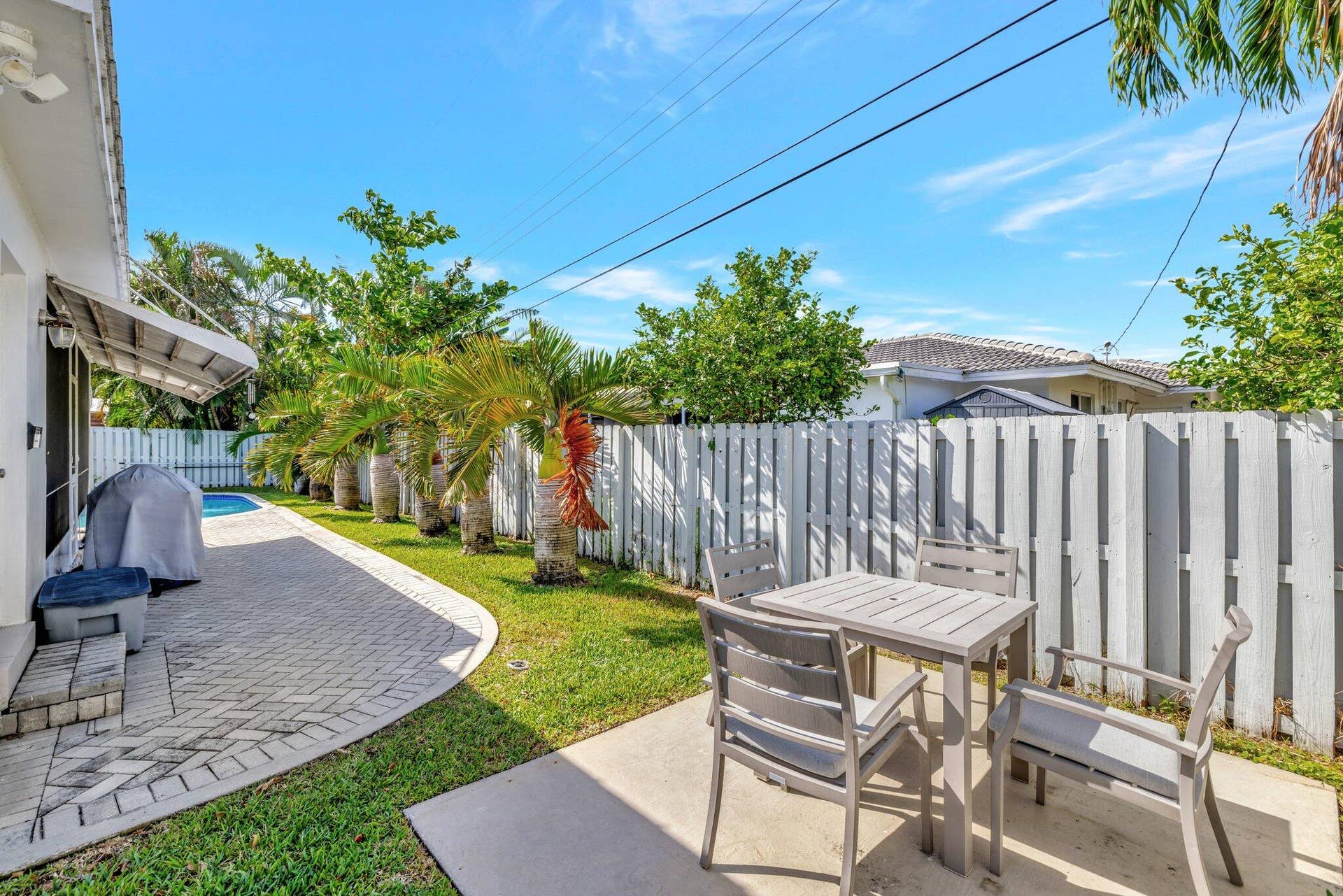 613 NE 25TH Avenue, Pompano Beach, FL 33062 56-web-or-mls-699A3775