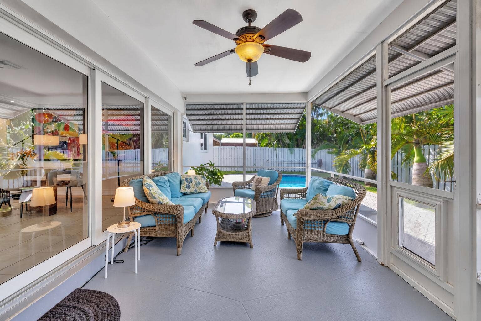 613 NE 25TH Avenue, Pompano Beach, FL 33062 FE0AEDBD-FC8E-4144-A052-CA4CC910C8FD