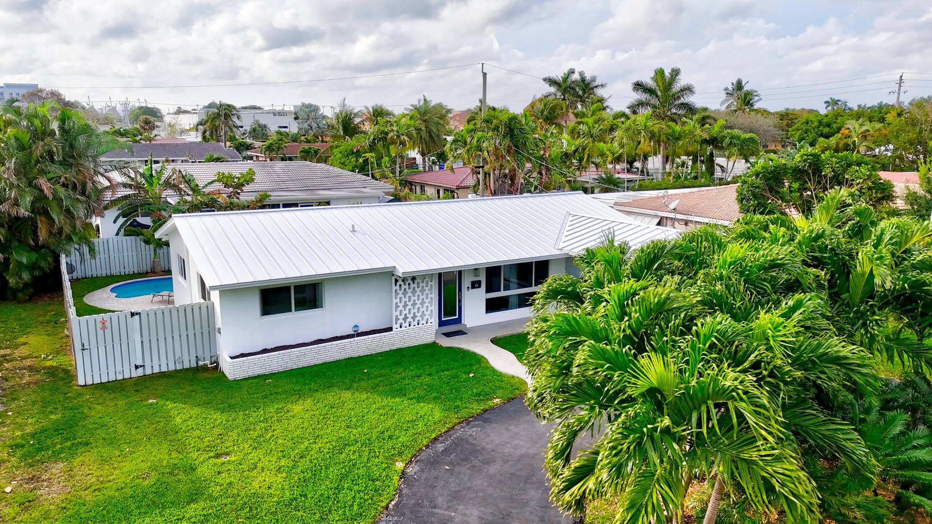 613 NE 25TH Avenue, Pompano Beach, FL 33062 01_dji_20240115155937_0656_d_7_d_8_d