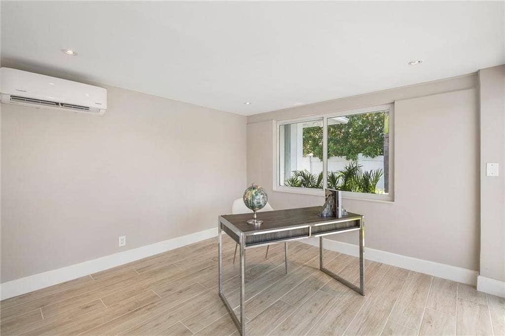 2630 Marion Drive, Fort Lauderdale, FL 33316 Marion 39