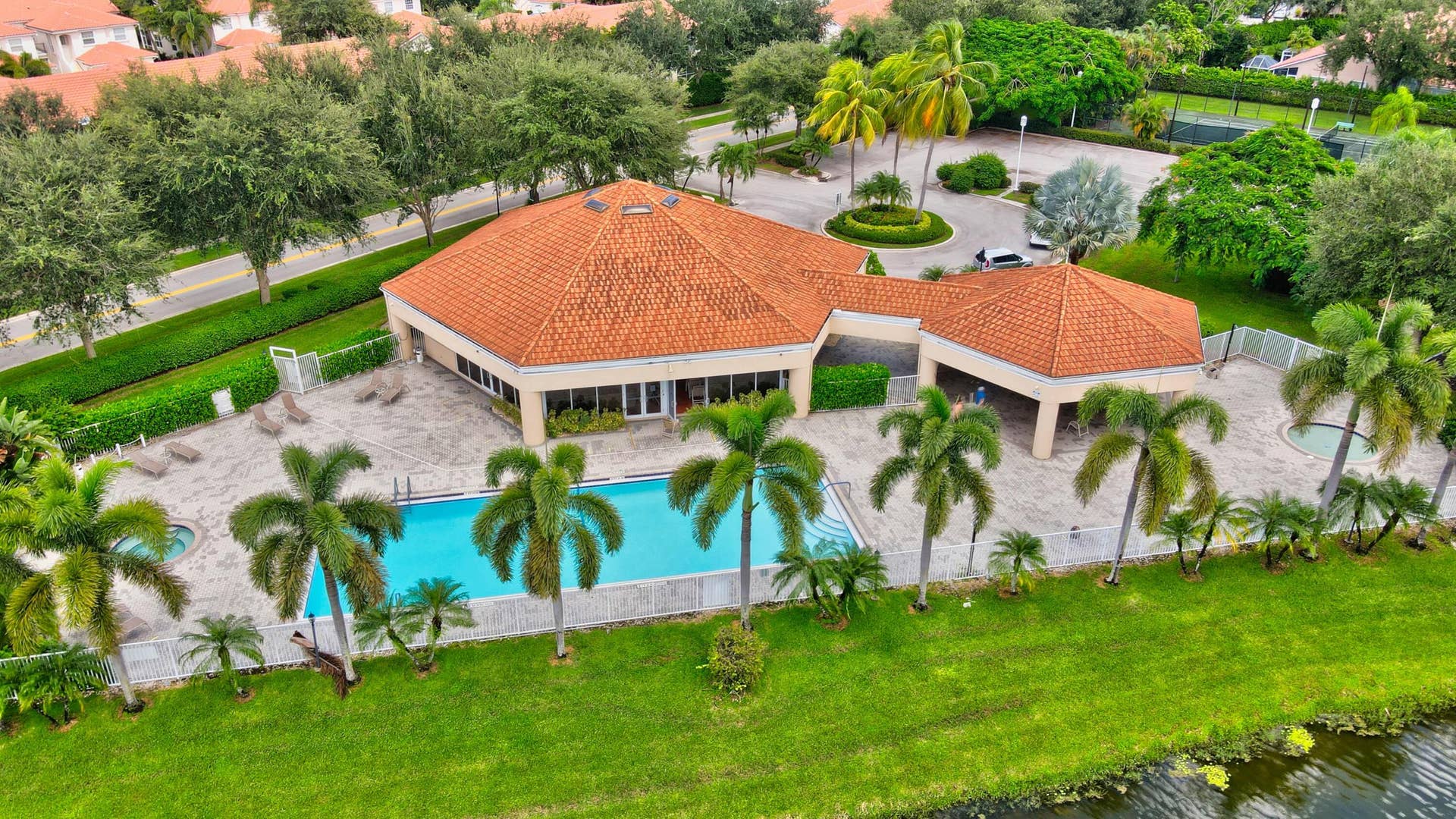9767 ERICA Court, Boca Raton, FL 33496 Clubhouse/pool