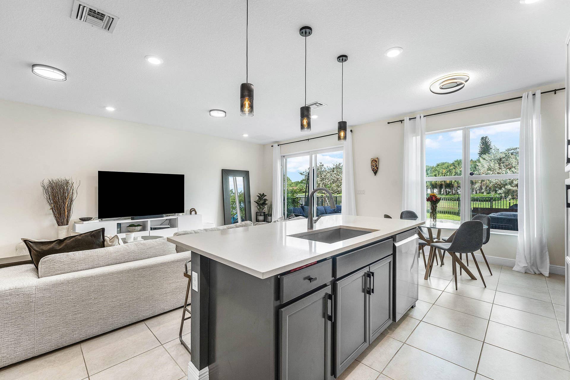 4392 VELEIROS Avenue, Deerfield Beach, FL 33064 1