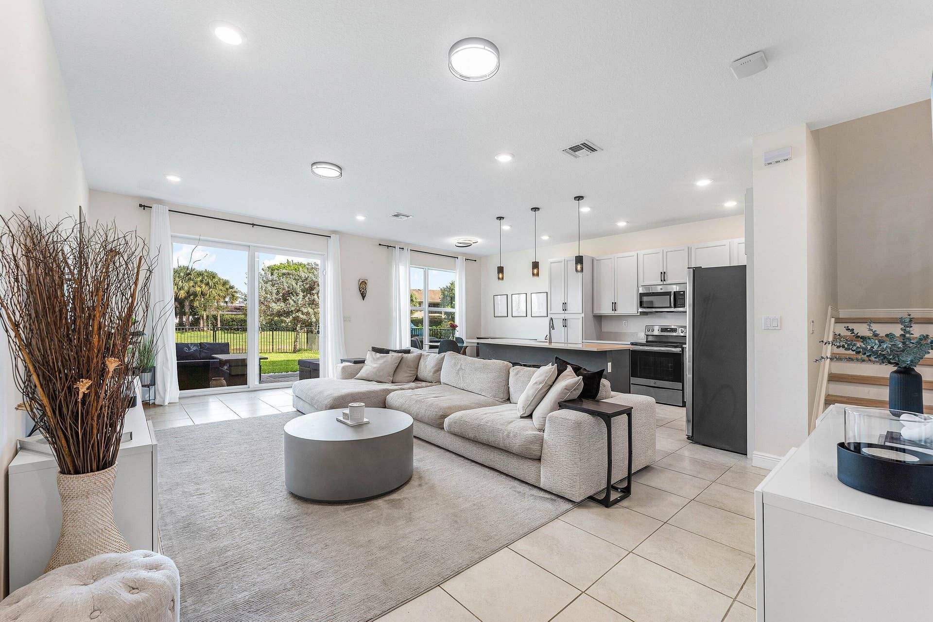 4392 VELEIROS Avenue, Deerfield Beach, FL 33064 1