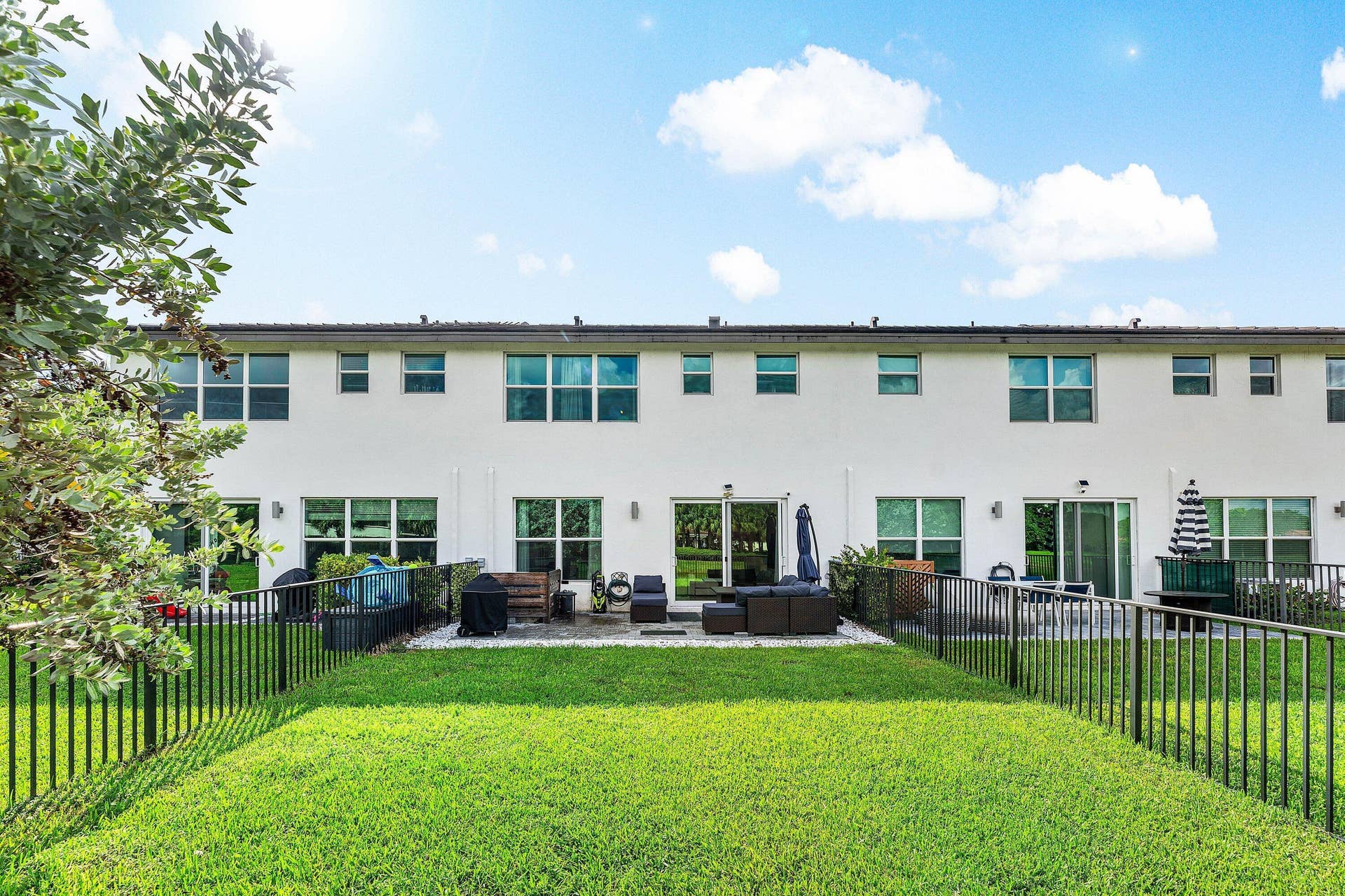 4392 VELEIROS Avenue, Deerfield Beach, FL 33064 1