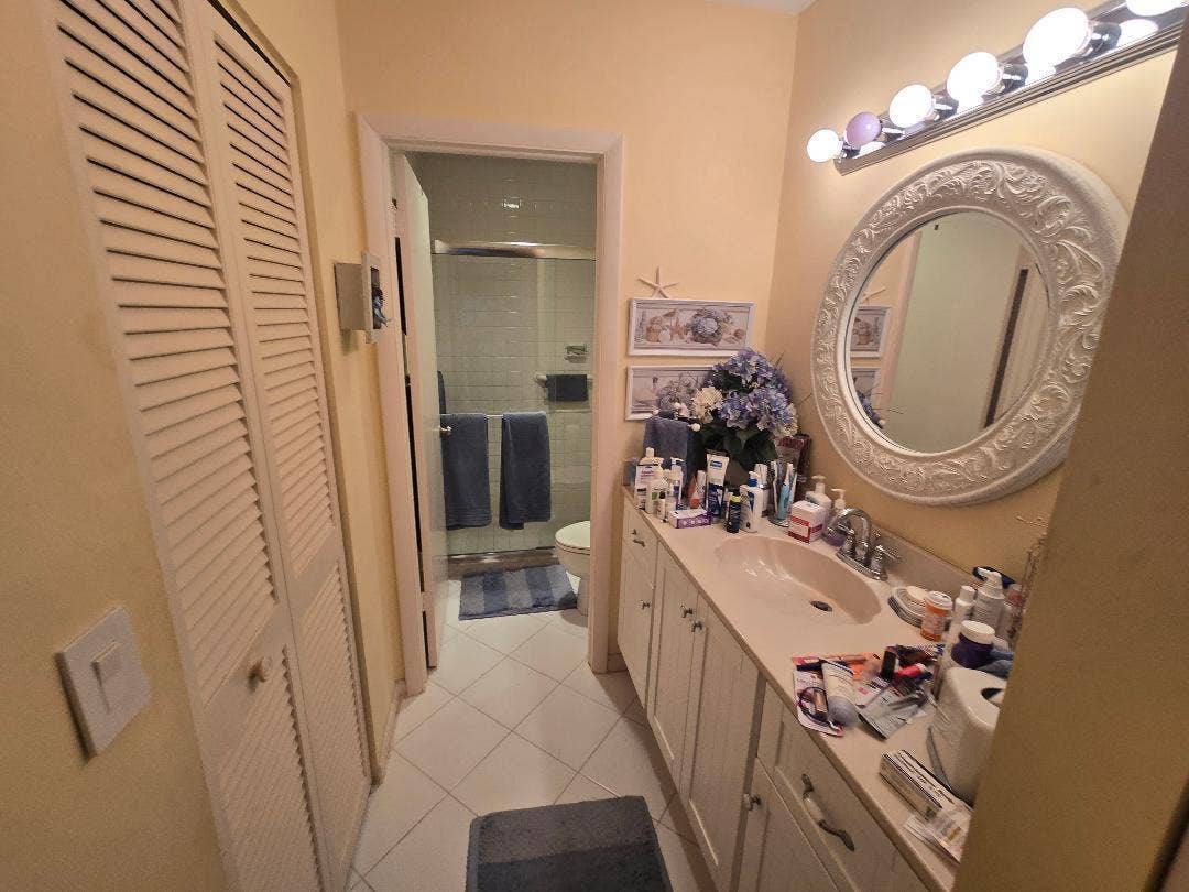 5700 Queen Palm Court, #B, Delray Beach, FL 33484 Master Bath