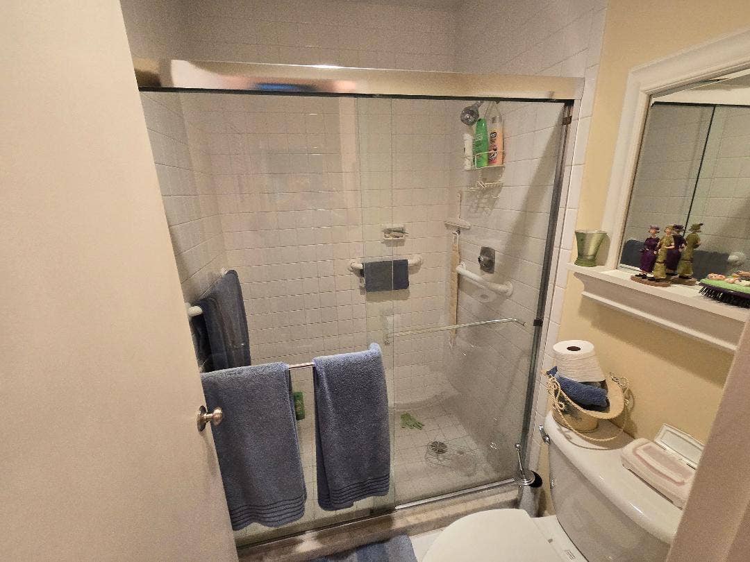5700 Queen Palm Court, #B, Delray Beach, FL 33484 Master Bath