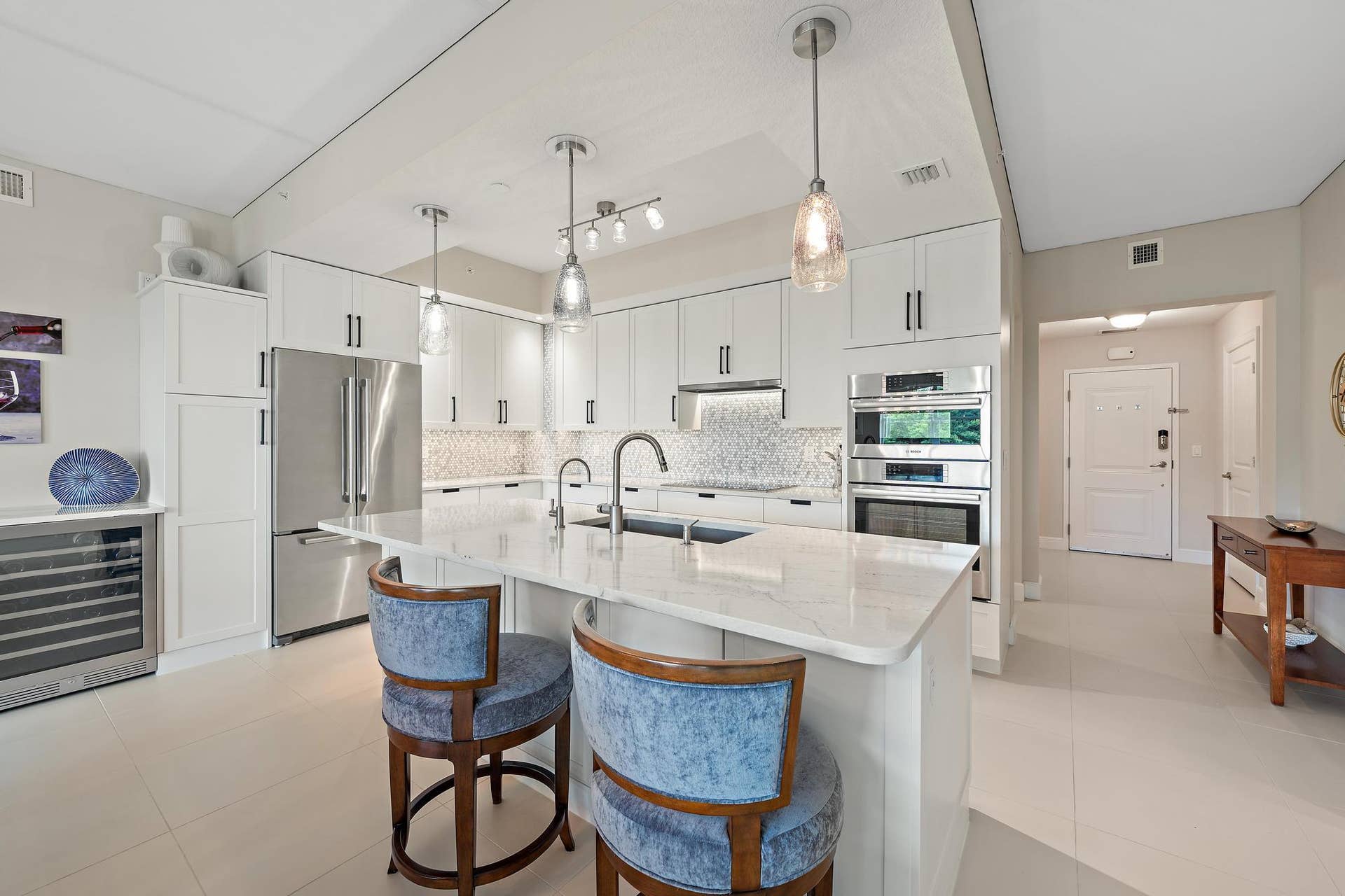 844 Bay Colony Drive S, Juno Beach, FL 33408 Gleaming appliances