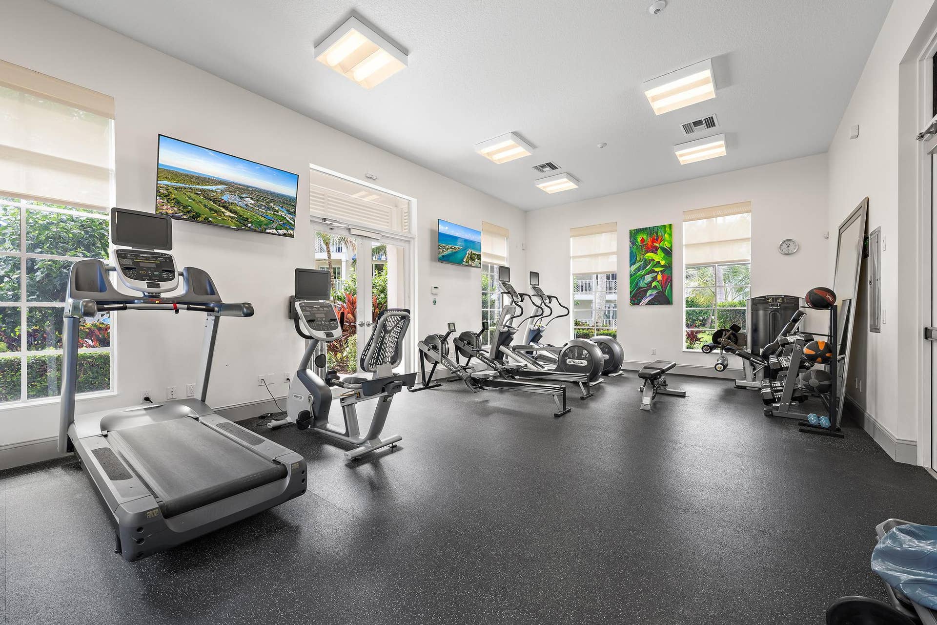 844 Bay Colony Drive S, Juno Beach, FL 33408 Fully equipped