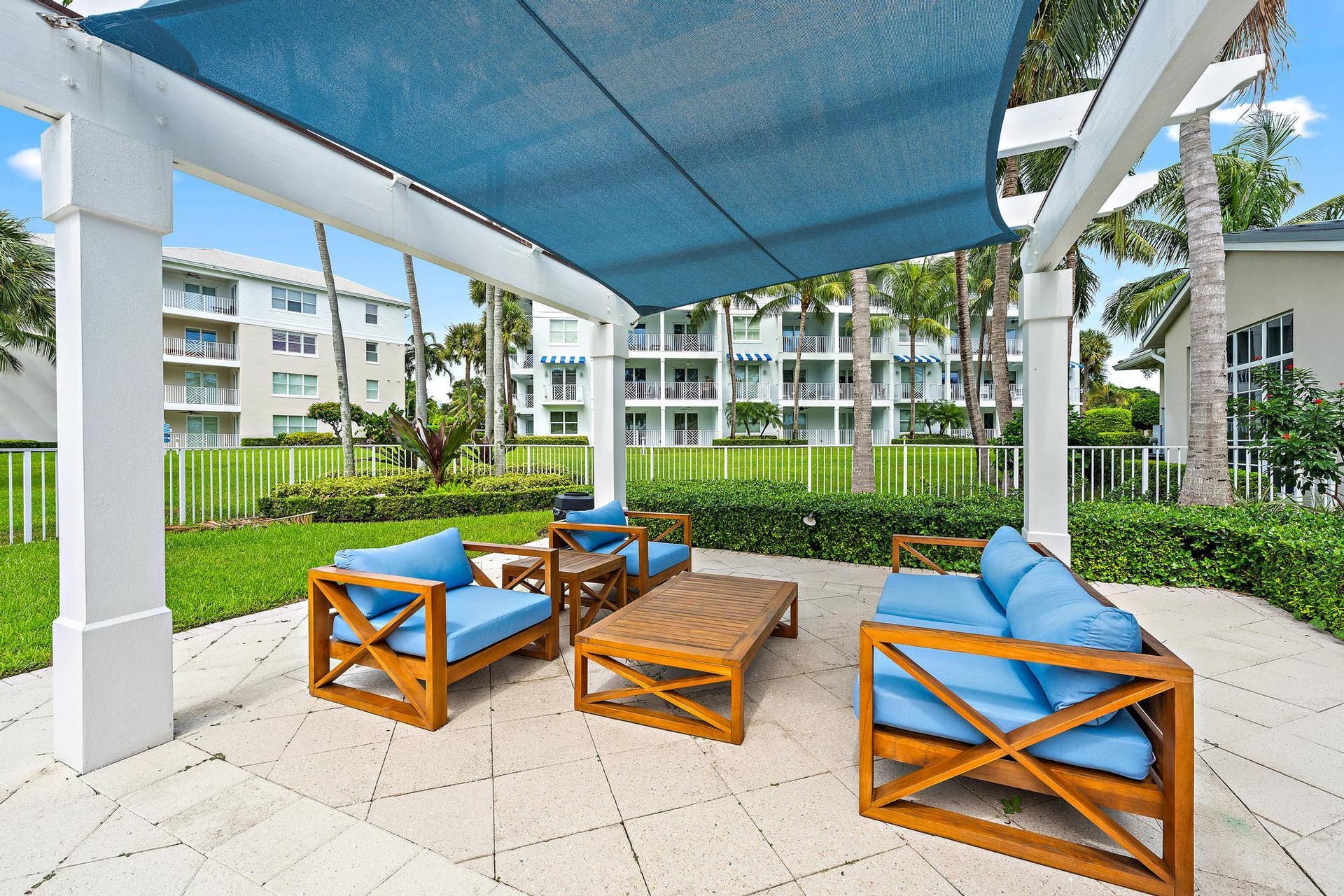 844 Bay Colony Drive S, Juno Beach, FL 33408 Enjoy the Florida lifestyle