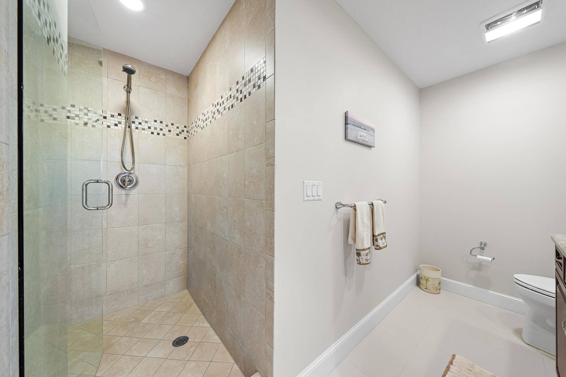 844 Bay Colony Drive S, Juno Beach, FL 33408 Bath 3