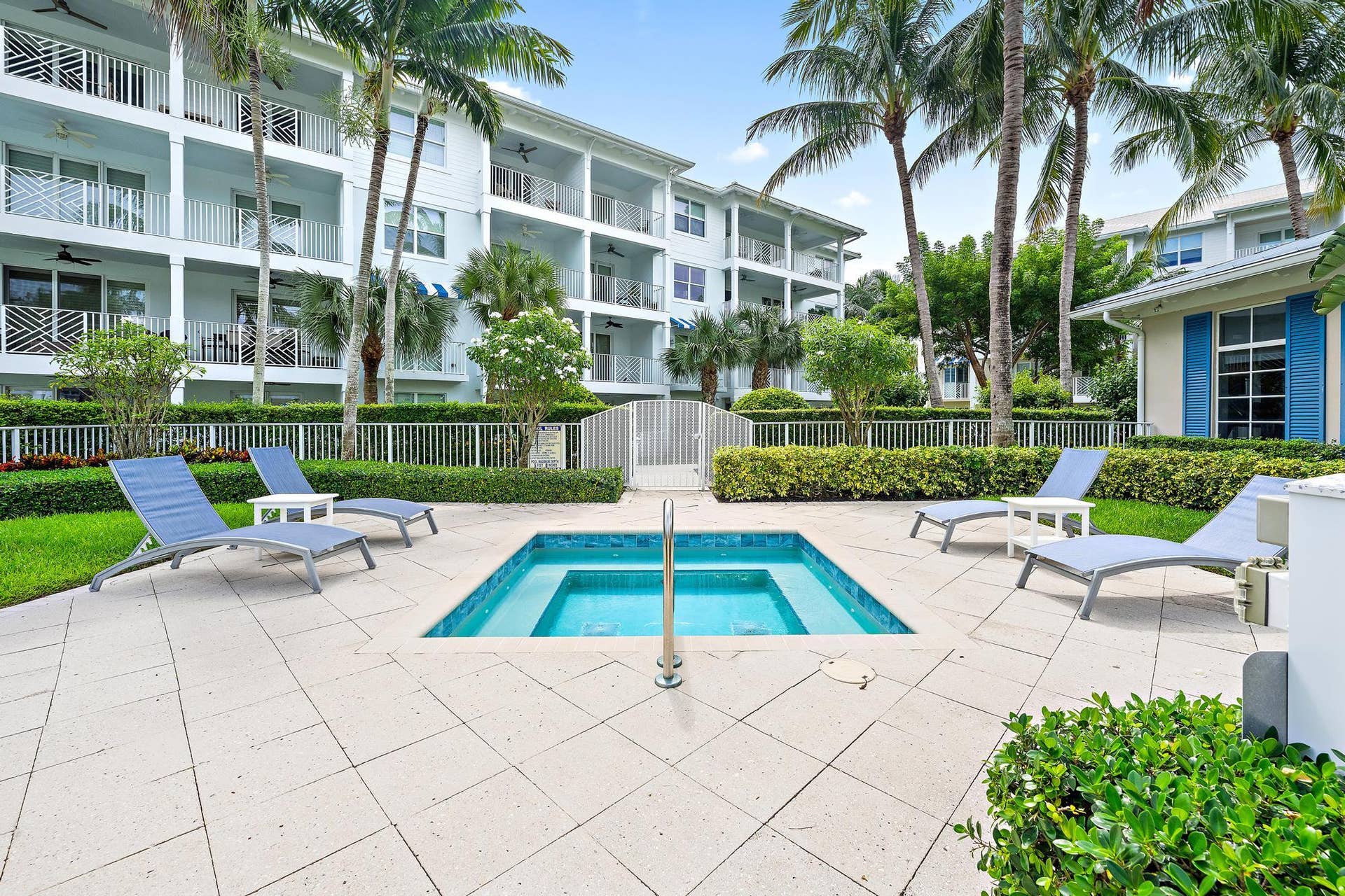844 Bay Colony Drive S, Juno Beach, FL 33408 Spa/hot tub