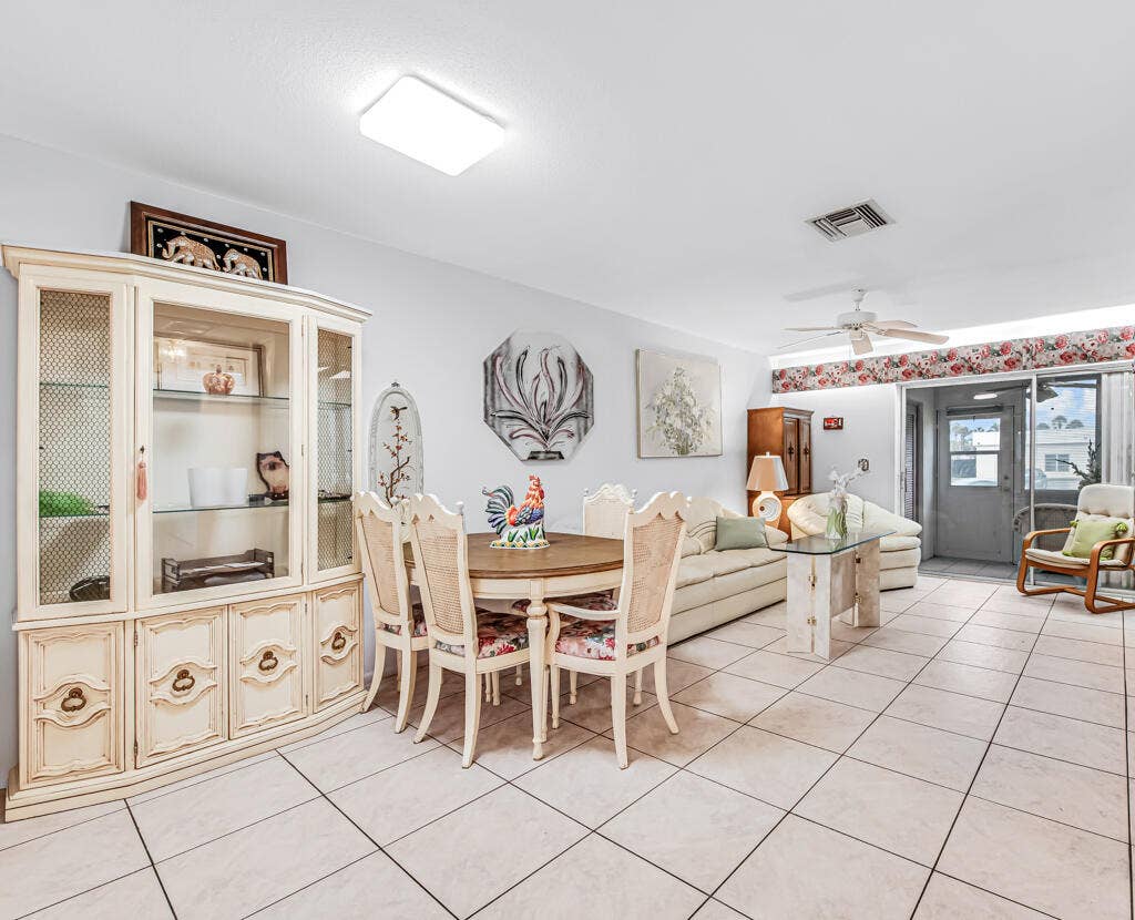 2857 W Ashley Drive W, #A, West Palm Beach, FL 33415 06