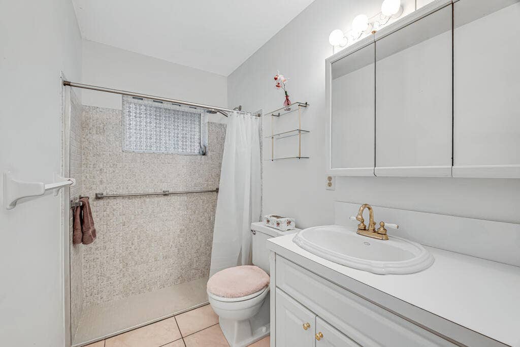 2857 W Ashley Drive W, #A, West Palm Beach, FL 33415 21
