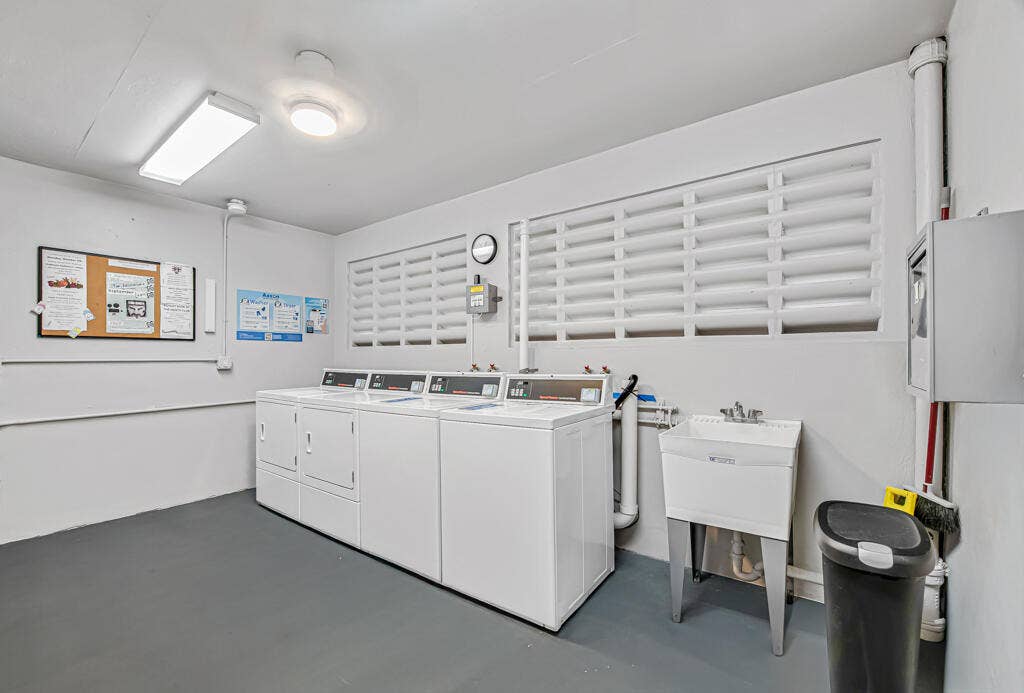2857 W Ashley Drive W, #A, West Palm Beach, FL 33415 28