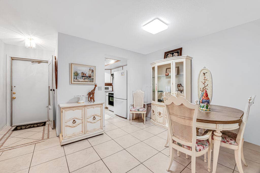 2857 W Ashley Drive W, #A, West Palm Beach, FL 33415 05
