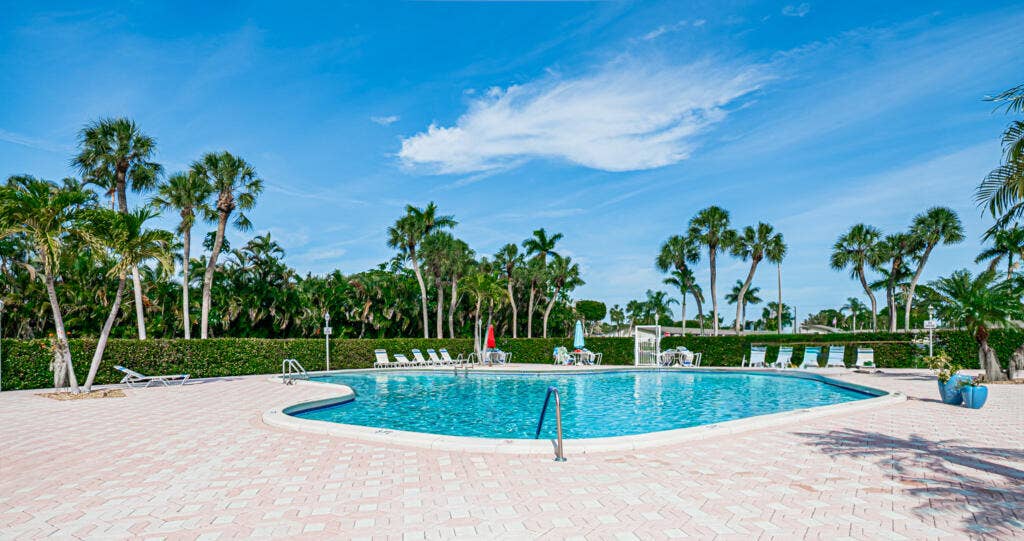 2857 W Ashley Drive W, #A, West Palm Beach, FL 33415 32