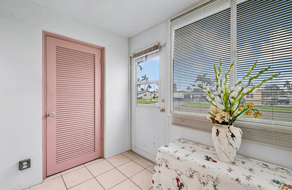 2857 W Ashley Drive W, #A, West Palm Beach, FL 33415 22