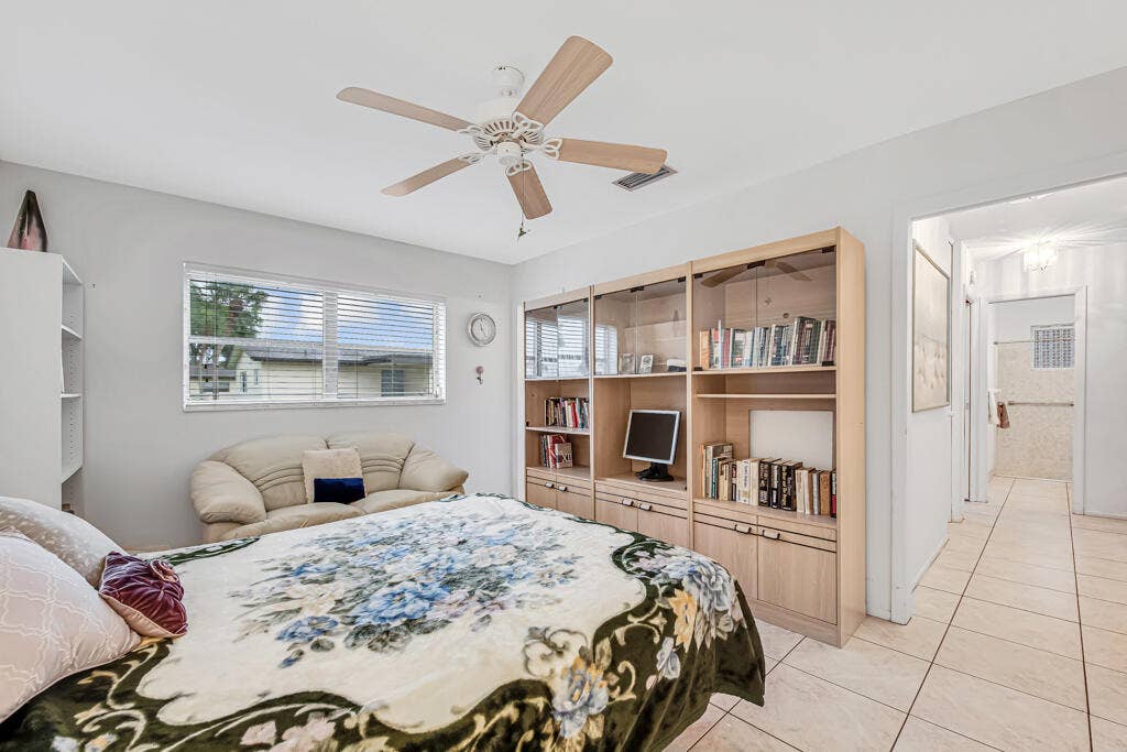 2857 W Ashley Drive W, #A, West Palm Beach, FL 33415 16