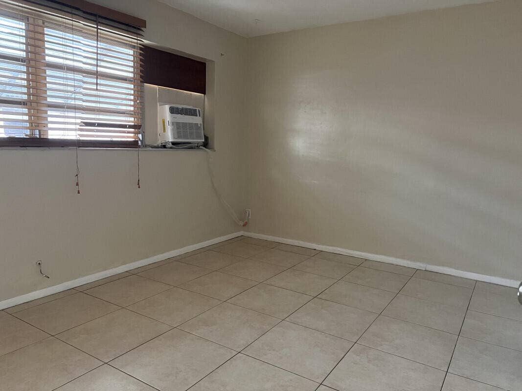 224 NE 24th Avenue, #E, Pompano Beach, FL 33062 IMG_6204jpeg