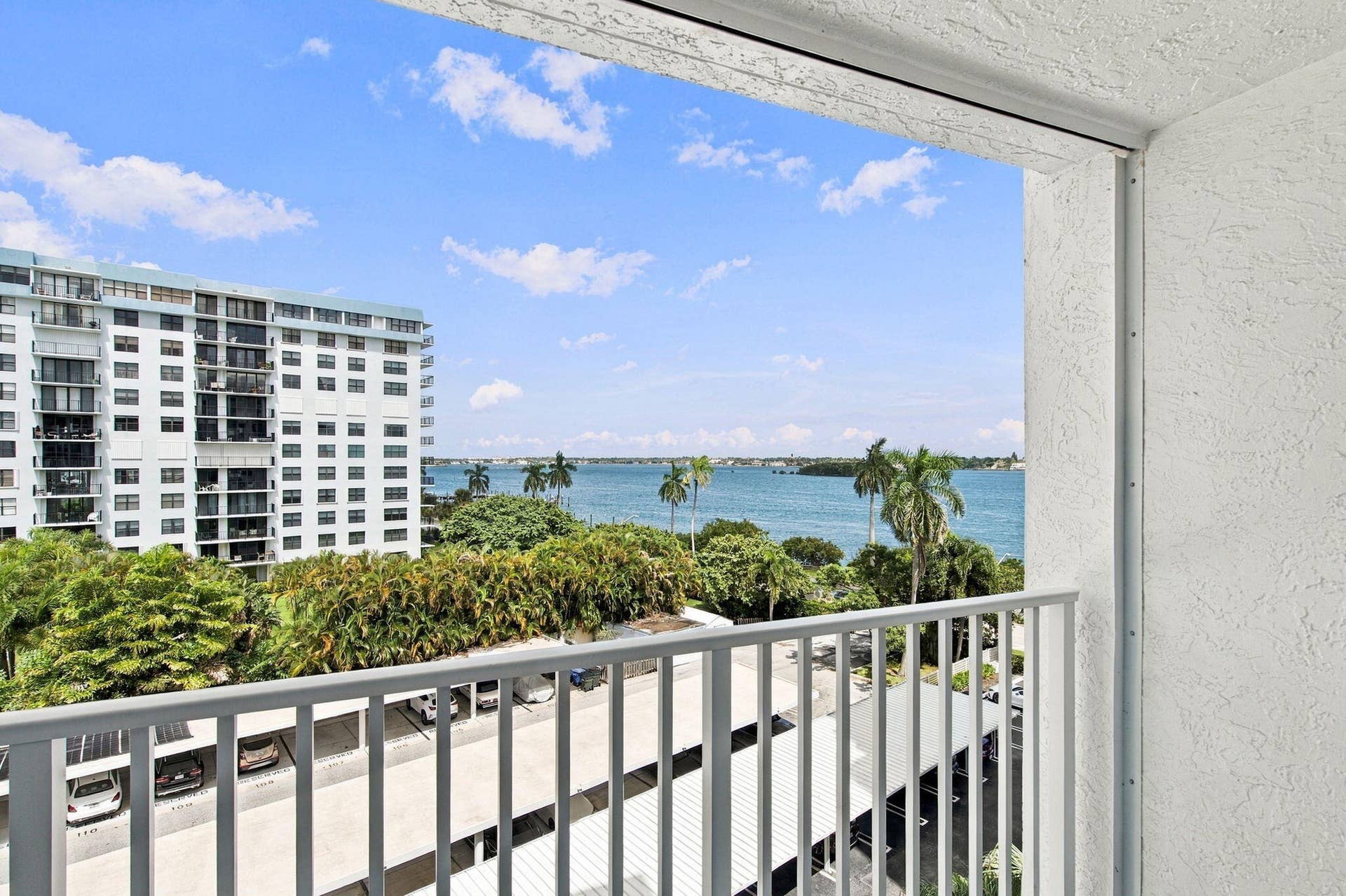 3901 S FLAGLER Drive, #605, West Palm Beach, FL 33405 24-web-or-mls-024_DSC02410