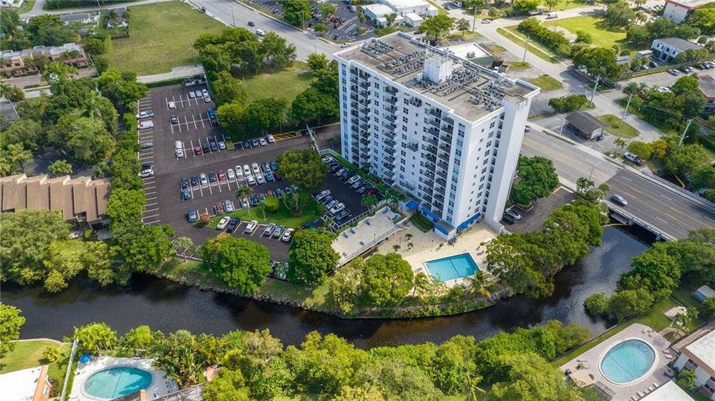 1800 N ANDREWS Avenue, #5B, Fort Lauderdale, Fort Lauderdale, FL 33311 DRAKE DRONE.jpg 4