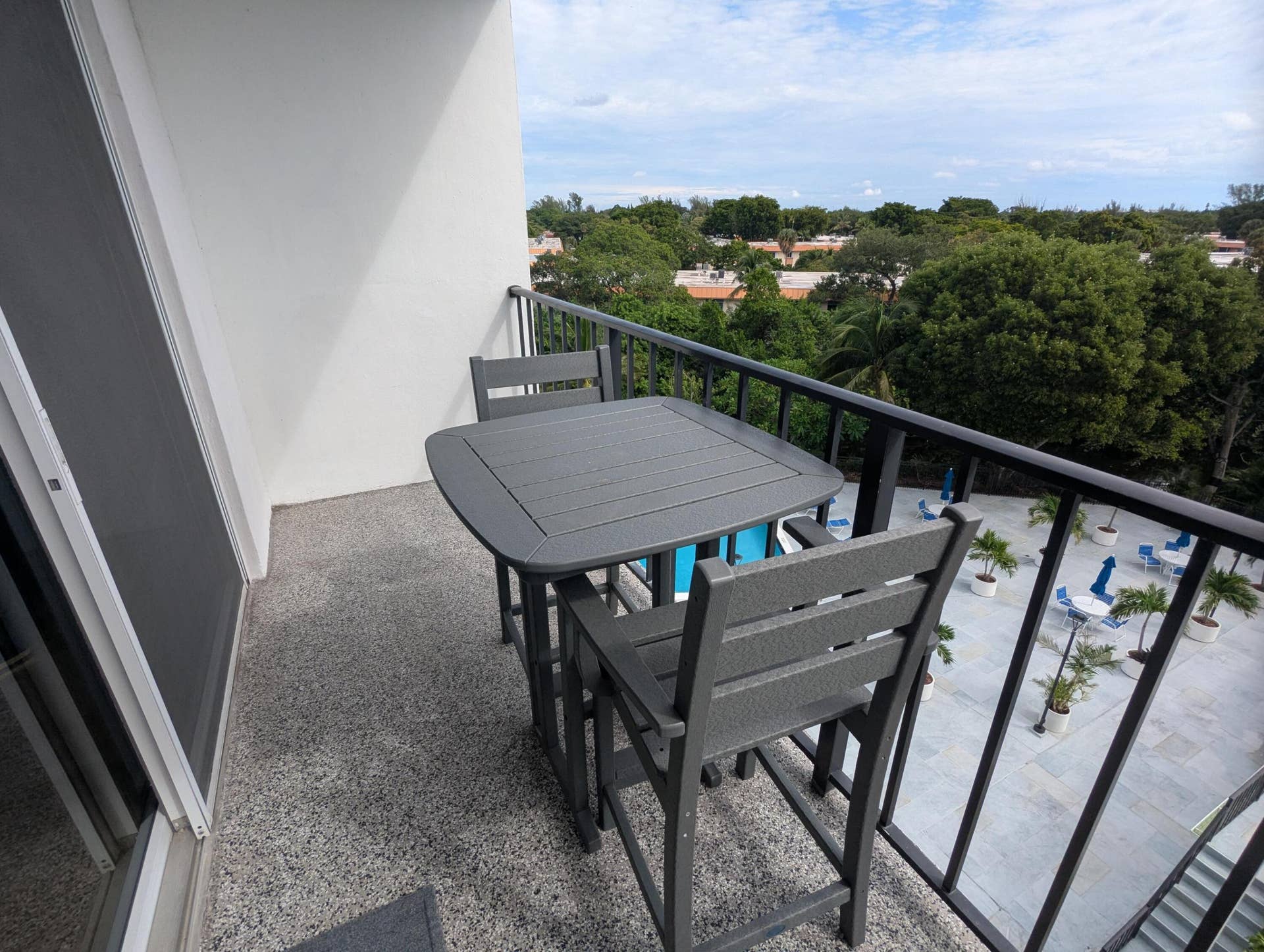 1800 N ANDREWS Avenue, #5B, Fort Lauderdale, Fort Lauderdale, FL 33311 Decent-sized balcony.