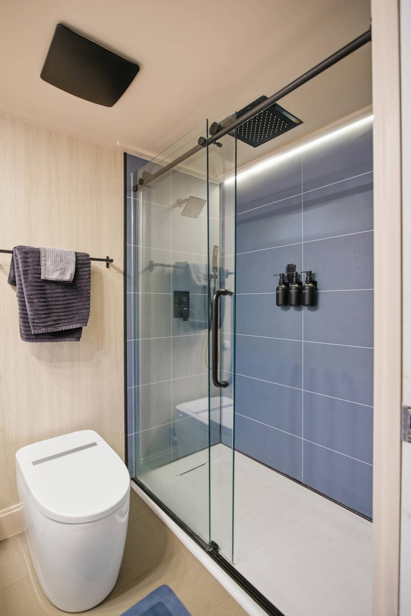 2600 SW 22ND Avenue, #906, Delray Beach, FL 33445 Primary bath