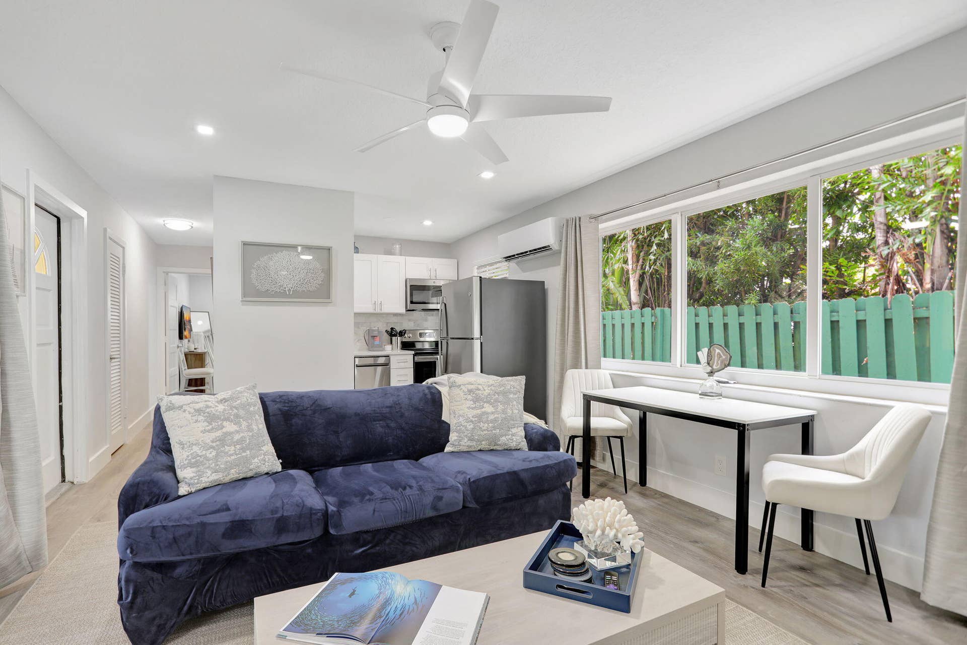305 HIBISCUS Avenue, Pompano Beach, FL 33062 6-web-or-mls-001L1594