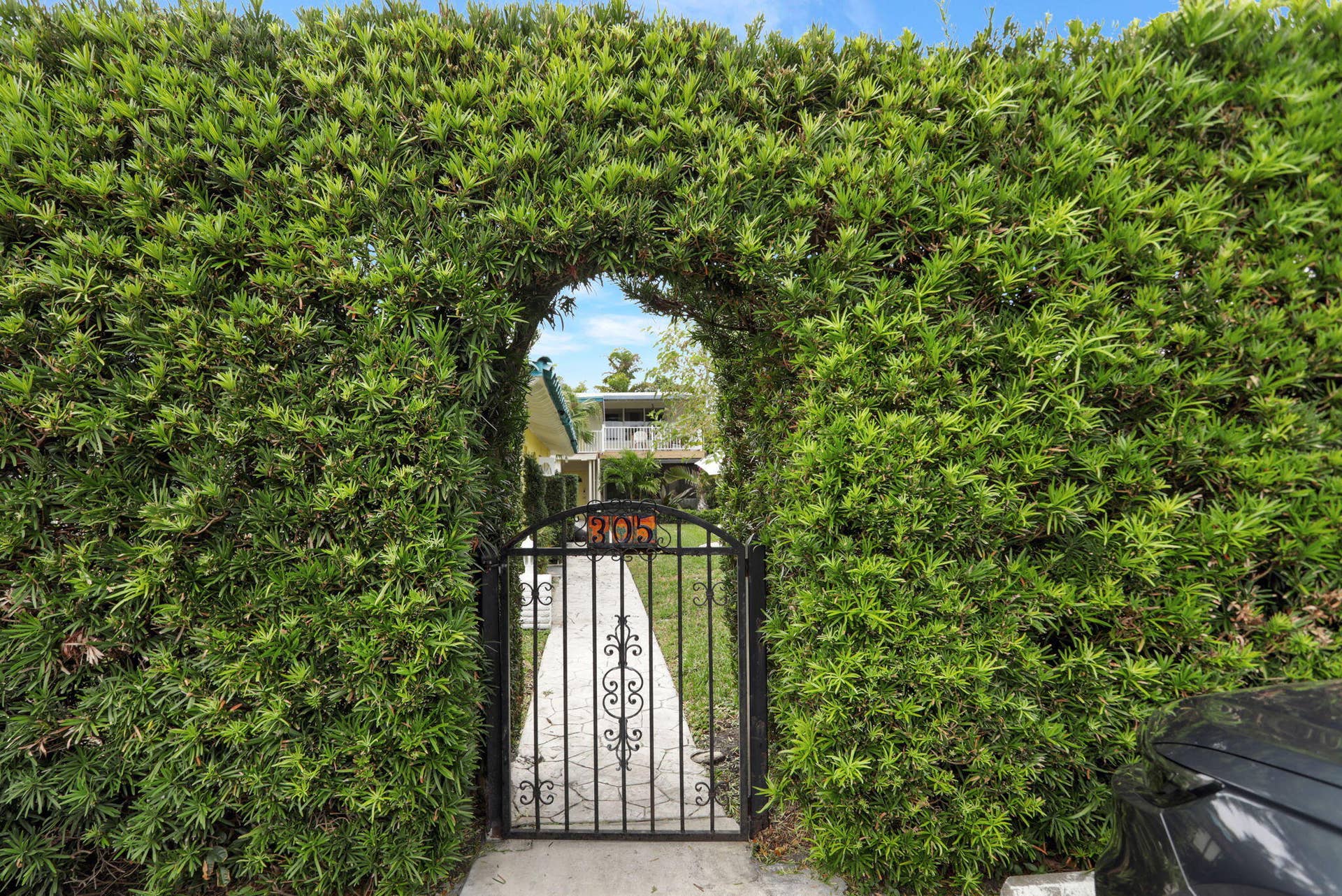 305 HIBISCUS Avenue, Pompano Beach, FL 33062 2-web-or-mls-001L1515