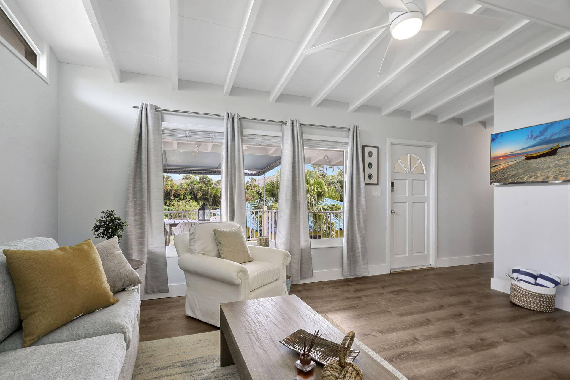 305 HIBISCUS Avenue, Pompano Beach, FL 33062 19-web-or-mls-001L1659
