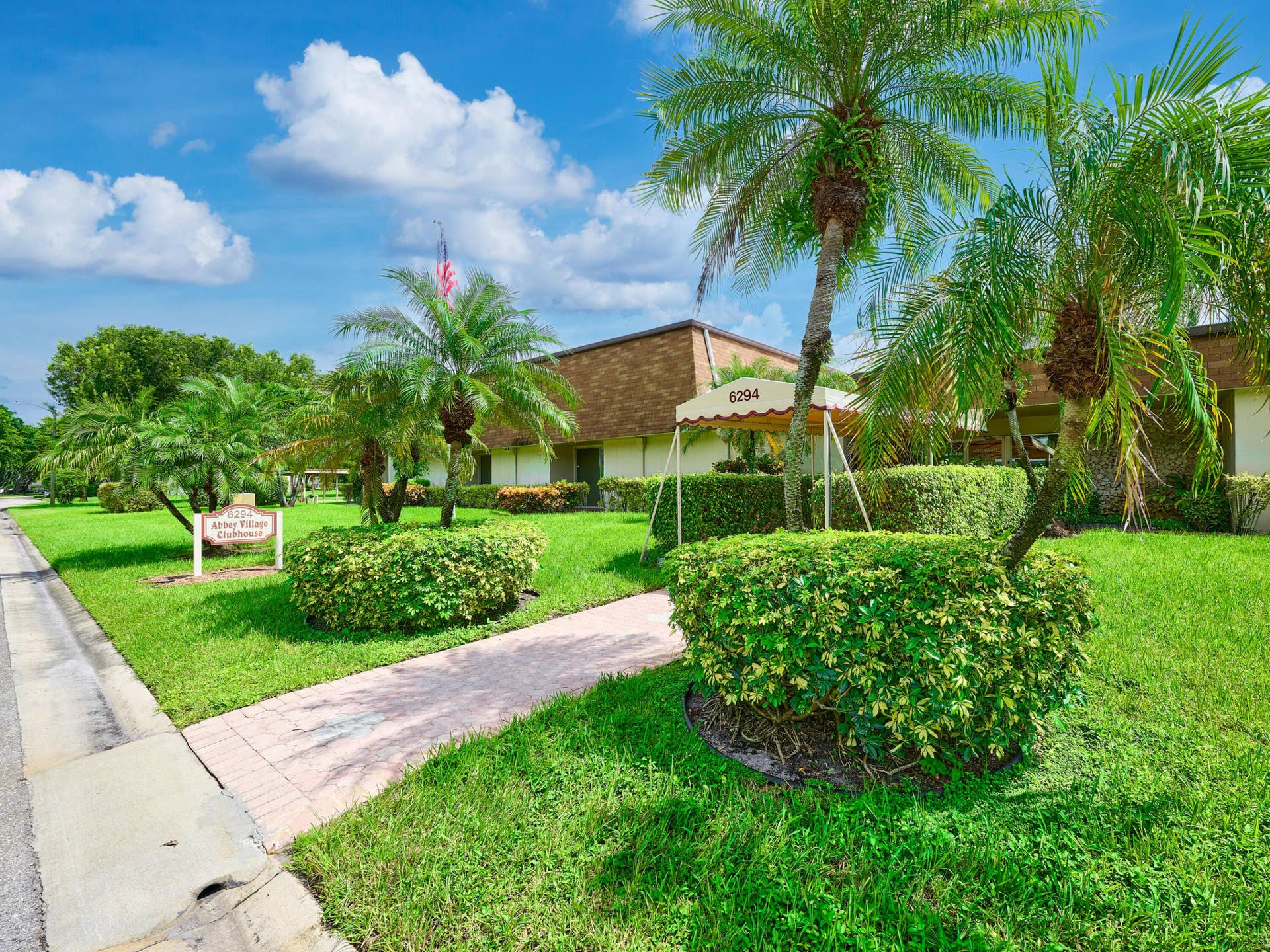 9 Willowbrook Lane, #107, Delray Beach, FL 33446 C PYL 0040
