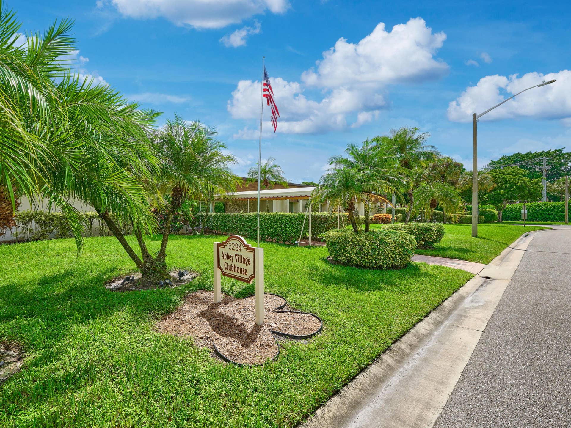 9 Willowbrook Lane, #107, Delray Beach, FL 33446 C PYL 0039