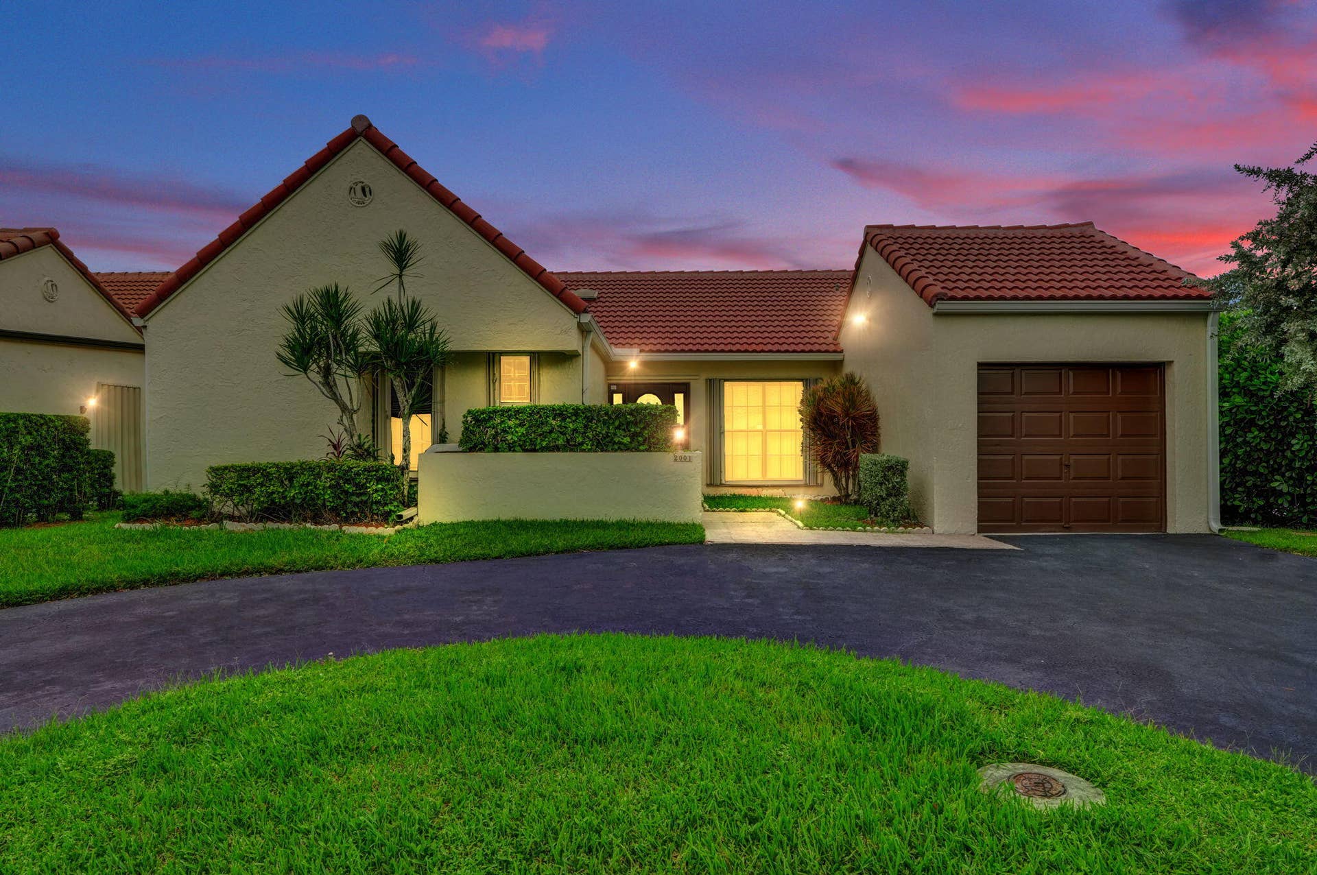2001 Maplewood Drive, Coral Springs, FL 33071 2-web-or-mls-DSC07015 (2)