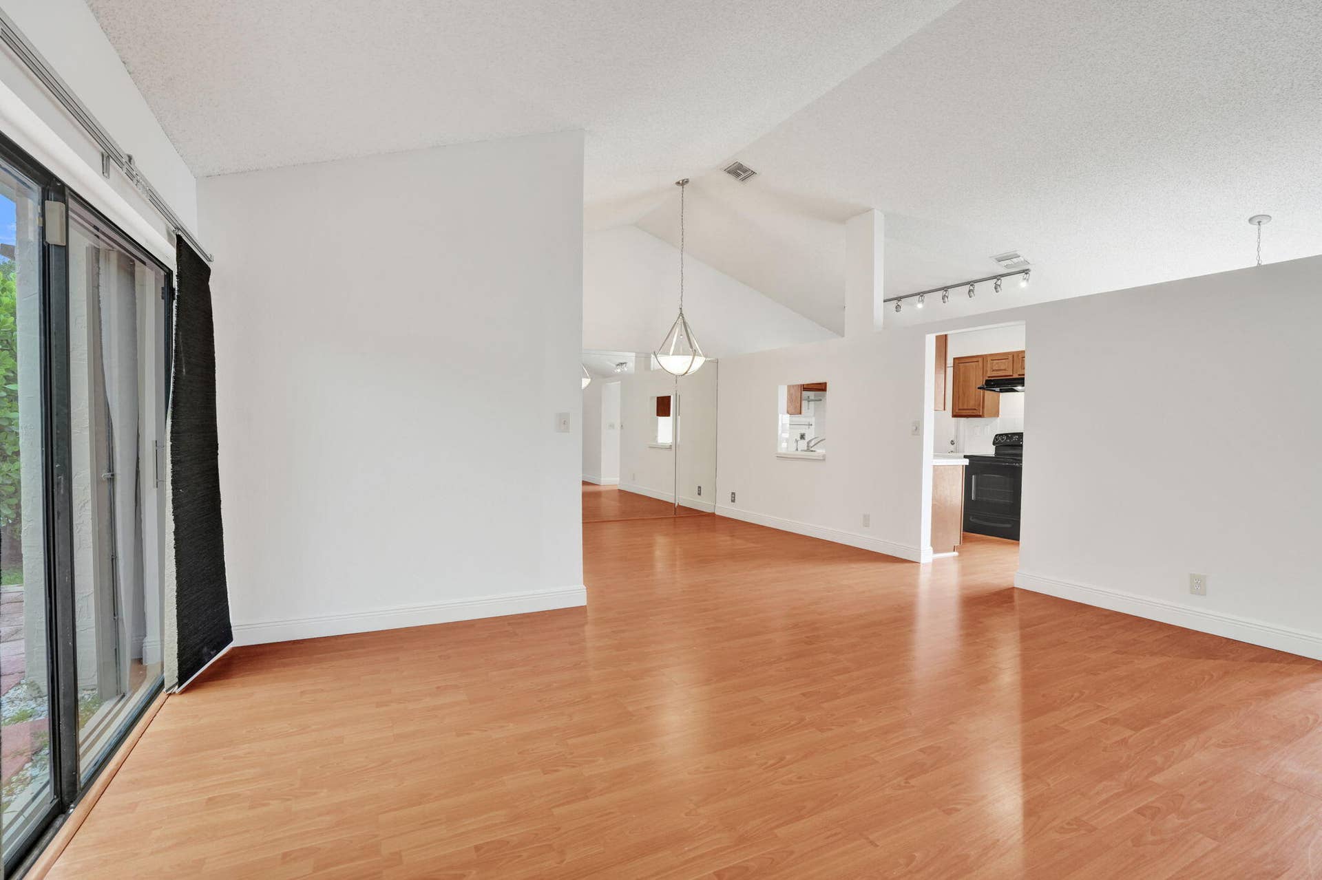 2001 Maplewood Drive, Coral Springs, FL 33071 14-web-or-mls-DSC07033