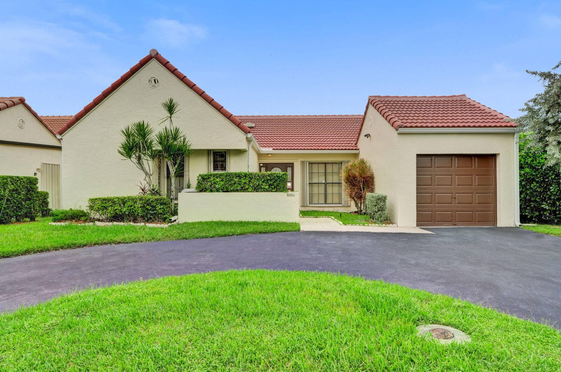 2001 Maplewood Drive, Coral Springs, FL 33071 8-web-or-mls-DSC07015
