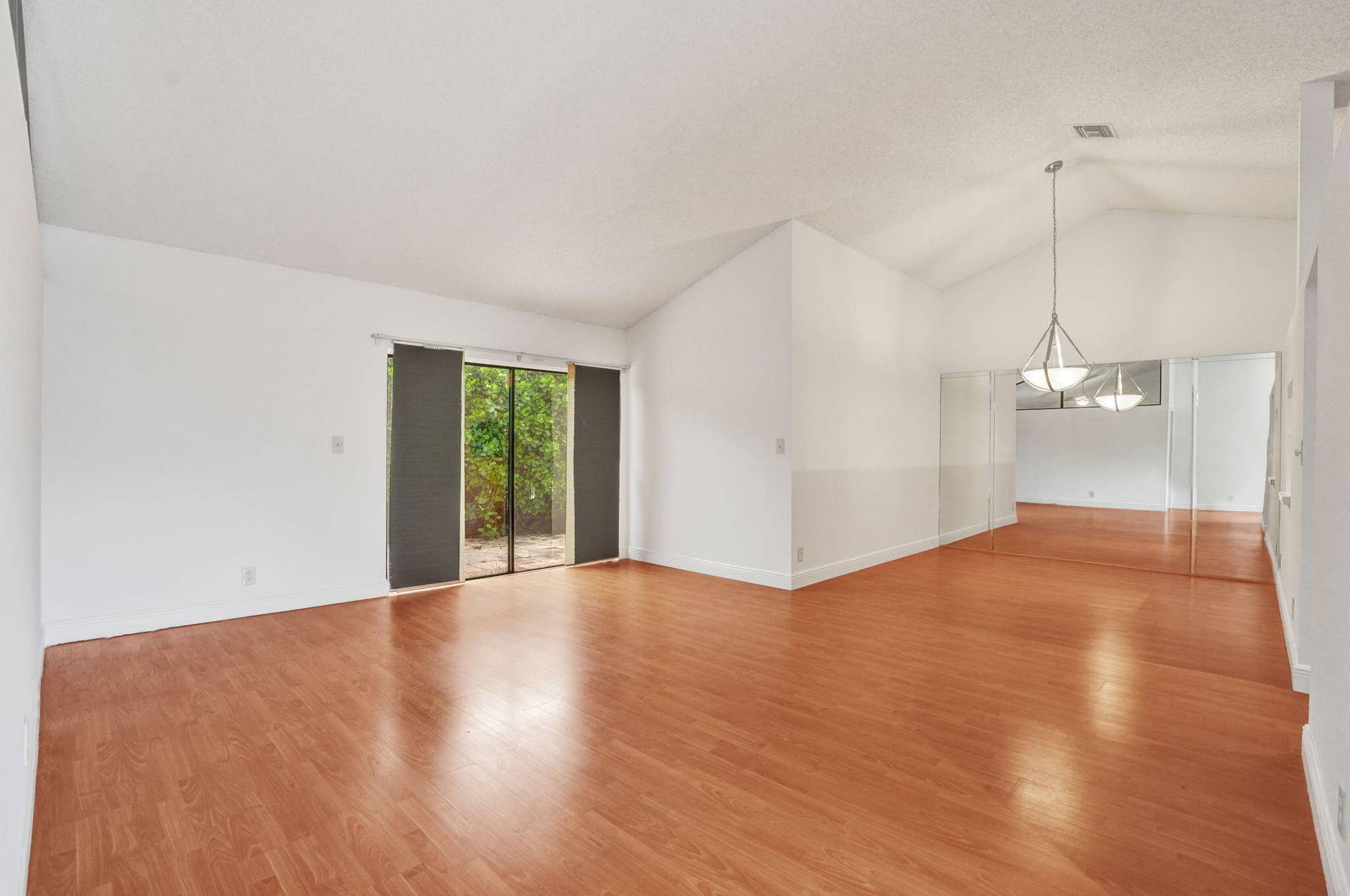 2001 Maplewood Drive, Coral Springs, FL 33071 13-web-or-mls-DSC07030