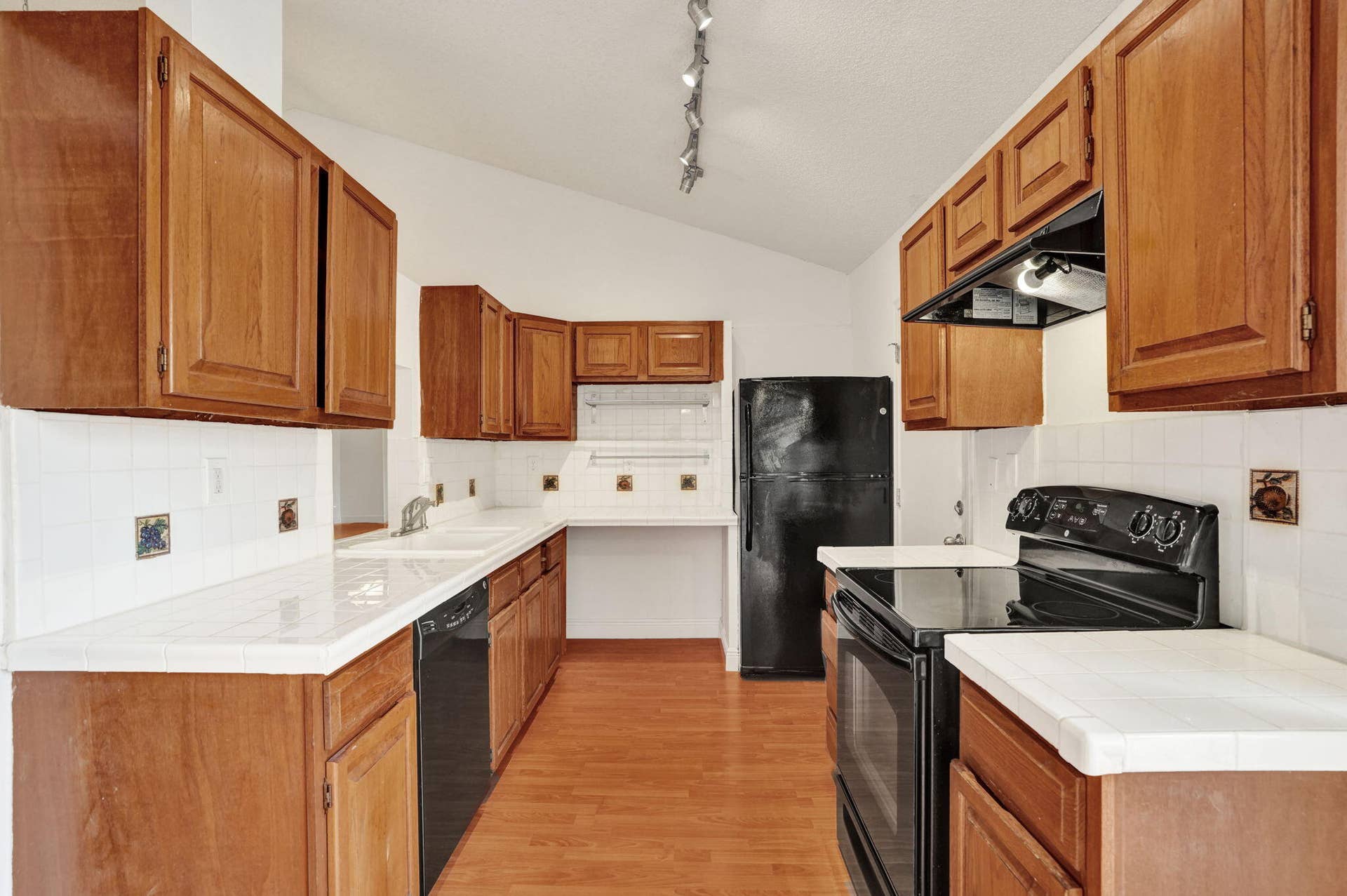 2001 Maplewood Drive, Coral Springs, FL 33071 24-web-or-mls-DSC07063