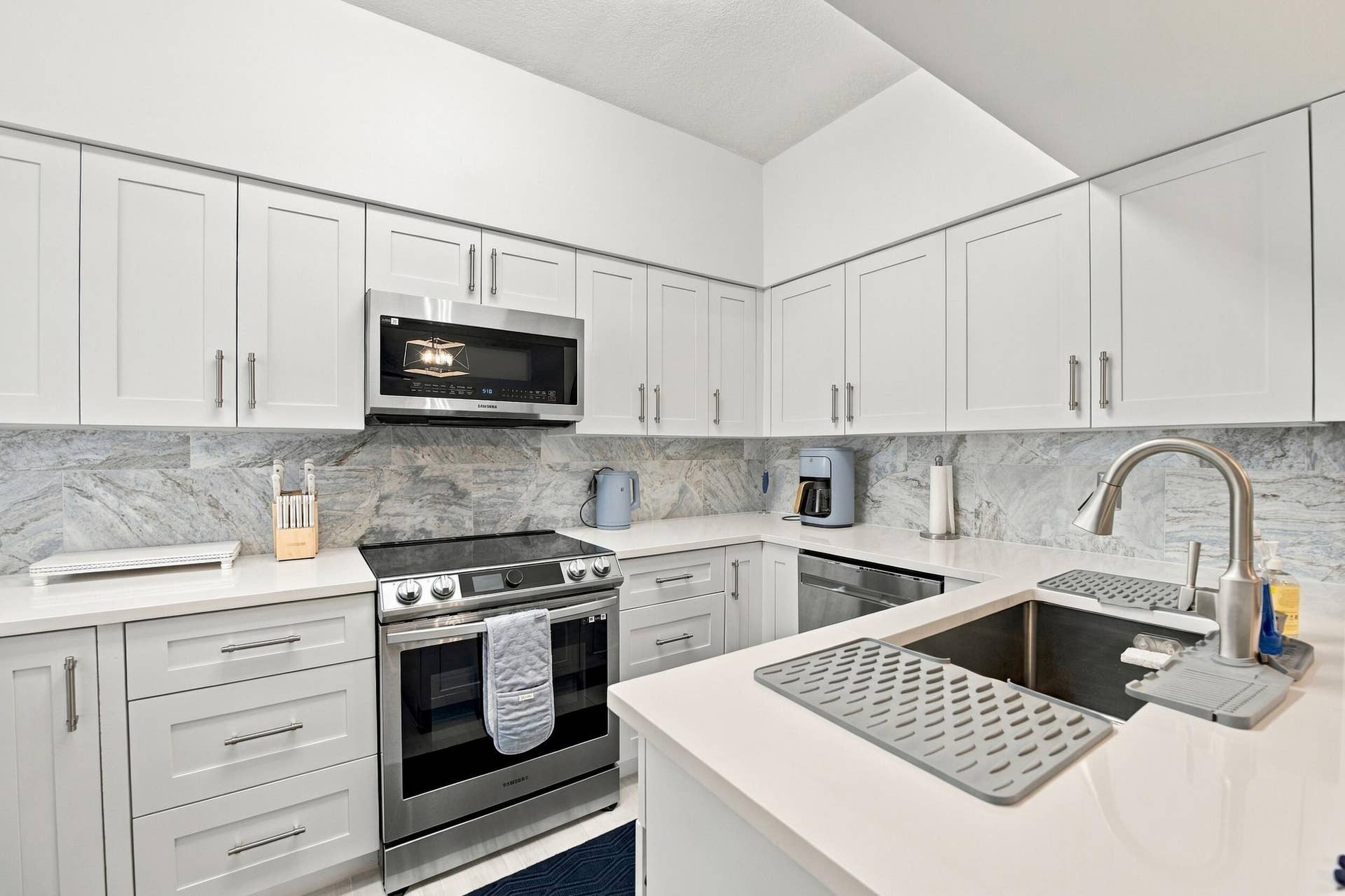3107 FAIRWAY Drive N, Jupiter, FL 33477 29_033__jjl3837