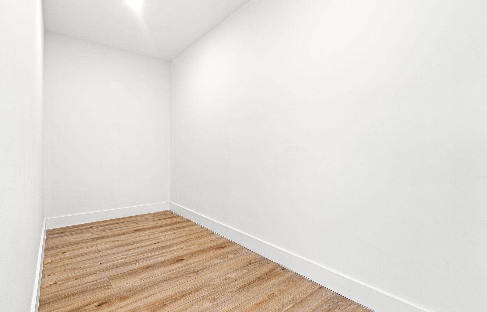 1720 SW 20th Street, Fort Lauderdale, FL 33315 Master Closet