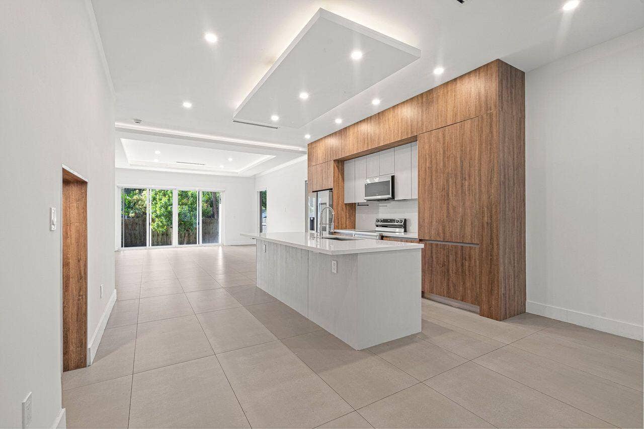 1720 SW 20th Street, Fort Lauderdale, FL 33315 Kitchen 1
