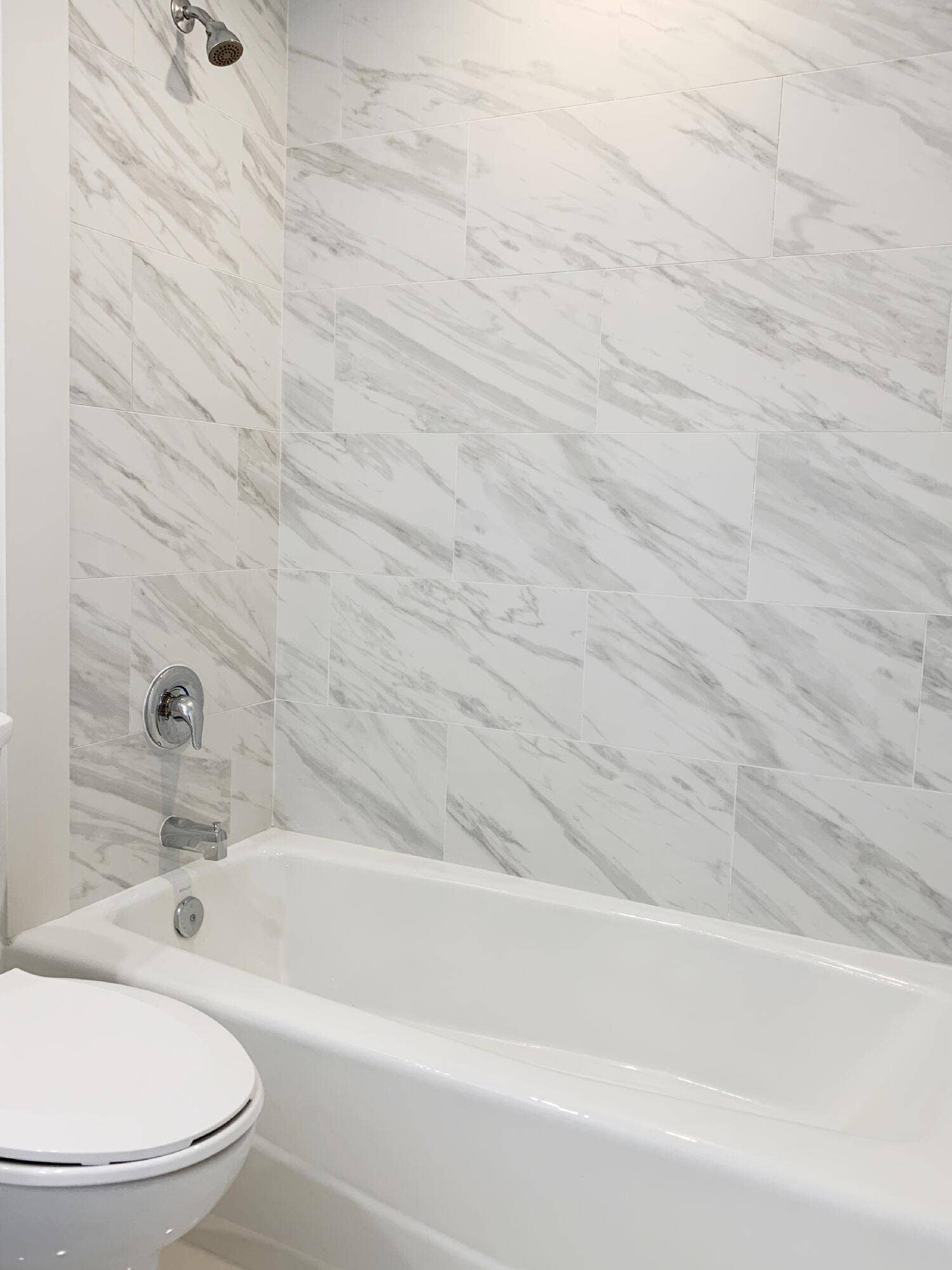 231 Marine Court, #2, Lauderdale By The Sea, FL 33308 Bathroom_tub