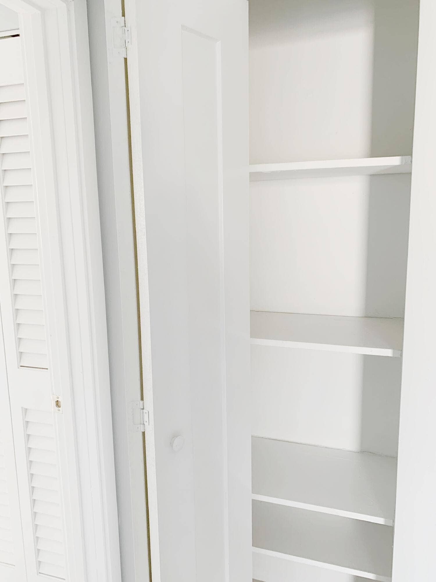 231 Marine Court, #2, Lauderdale By The Sea, FL 33308 Linen Closet