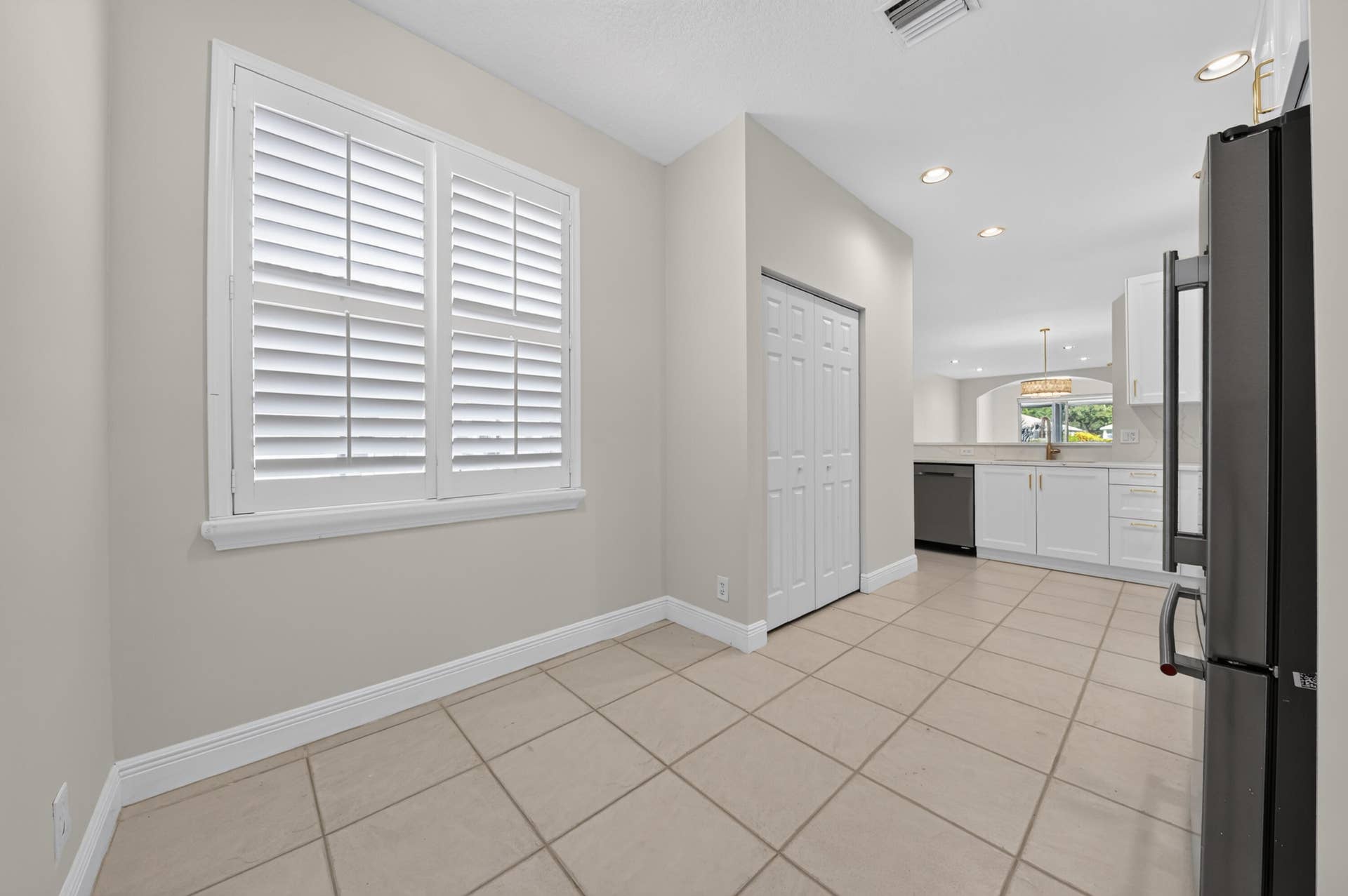9818 Crescent View Drive S, Boynton Beach, FL 33437 V1 15a 4-print-_DSC3947