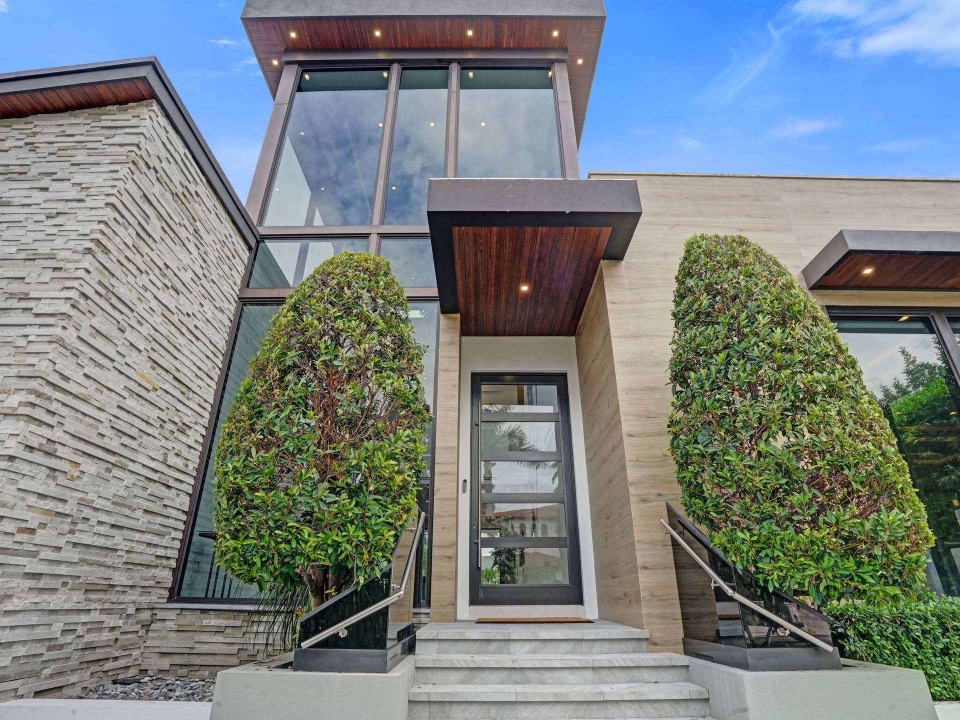 424 COCONUT ISLE Drive, Fort Lauderdale, FL 33301 25-web-or-mls-DSC00680