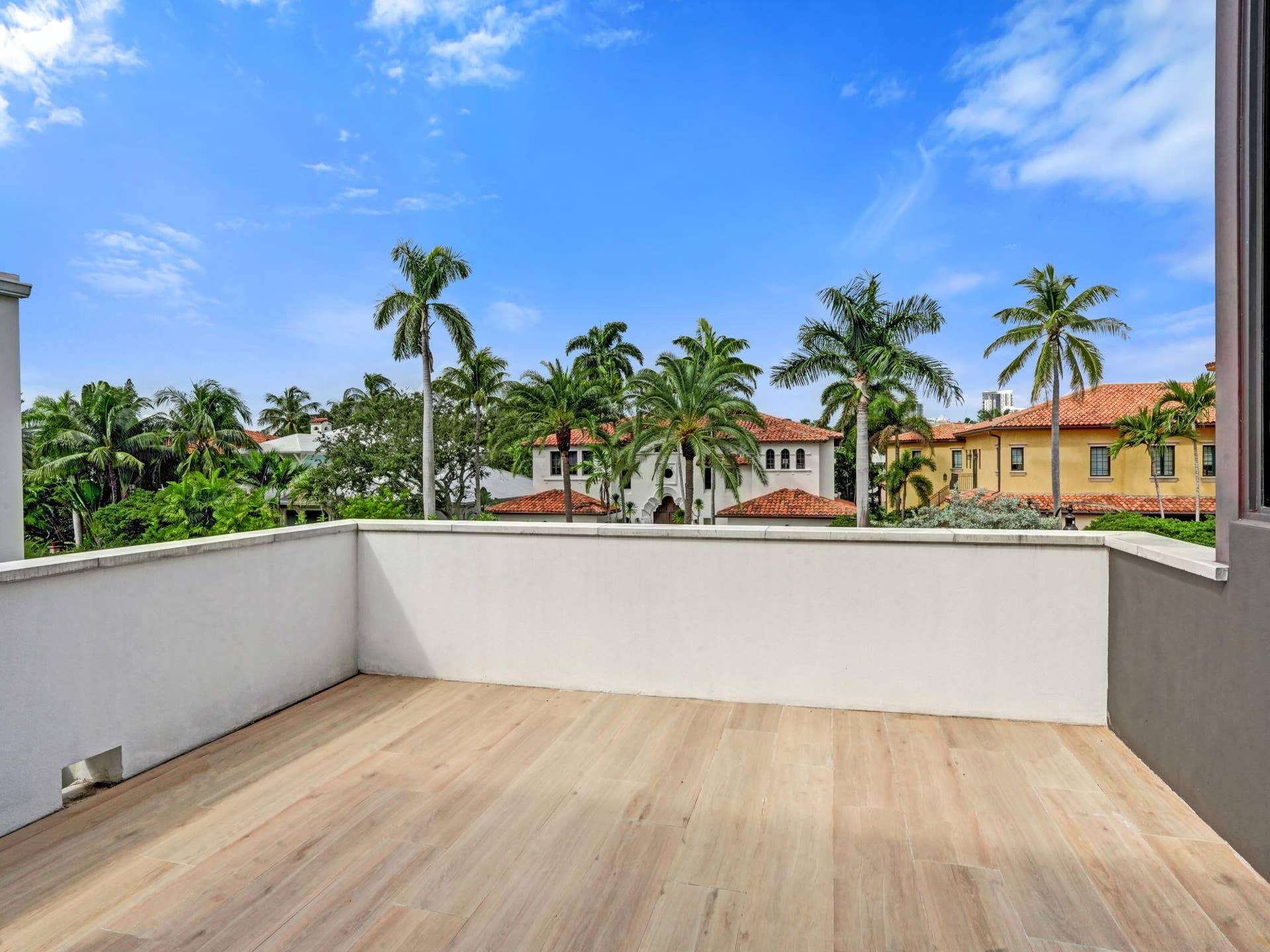 424 COCONUT ISLE Drive, Fort Lauderdale, FL 33301 102-web-or-mls-DSC00917