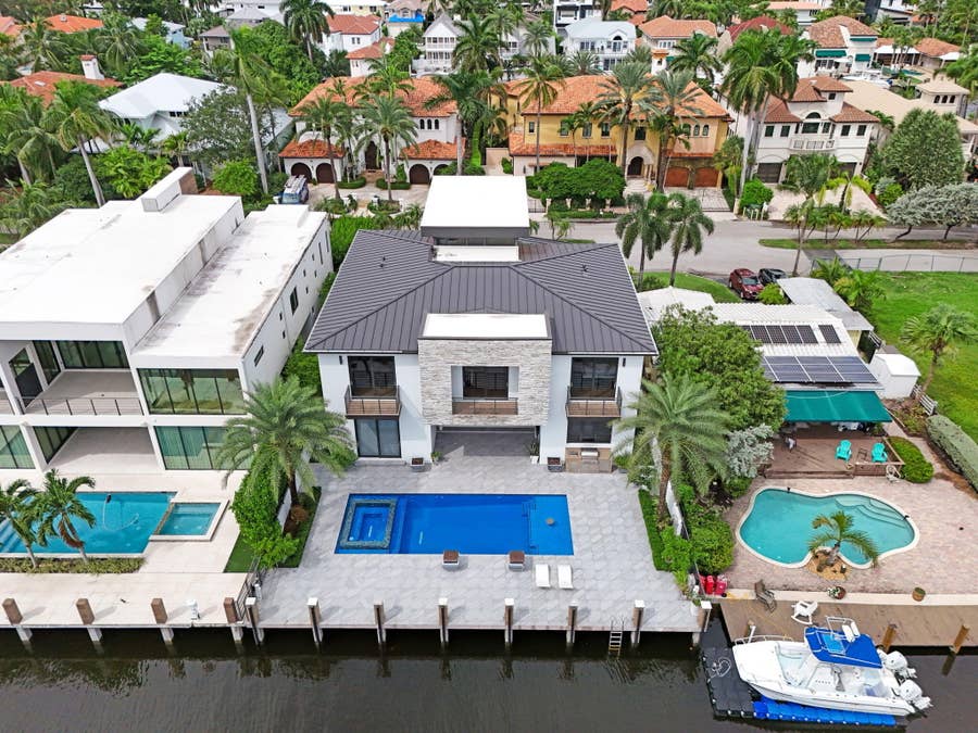 Property photo for 424 COCONUT ISLE Drive, Fort Lauderdale, FL