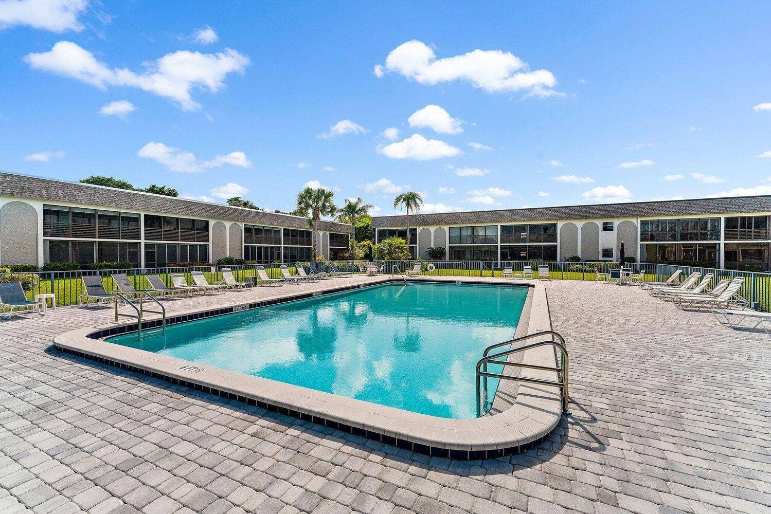 755 SATURN Street, #H206, Jupiter, FL 33477 Community Pool