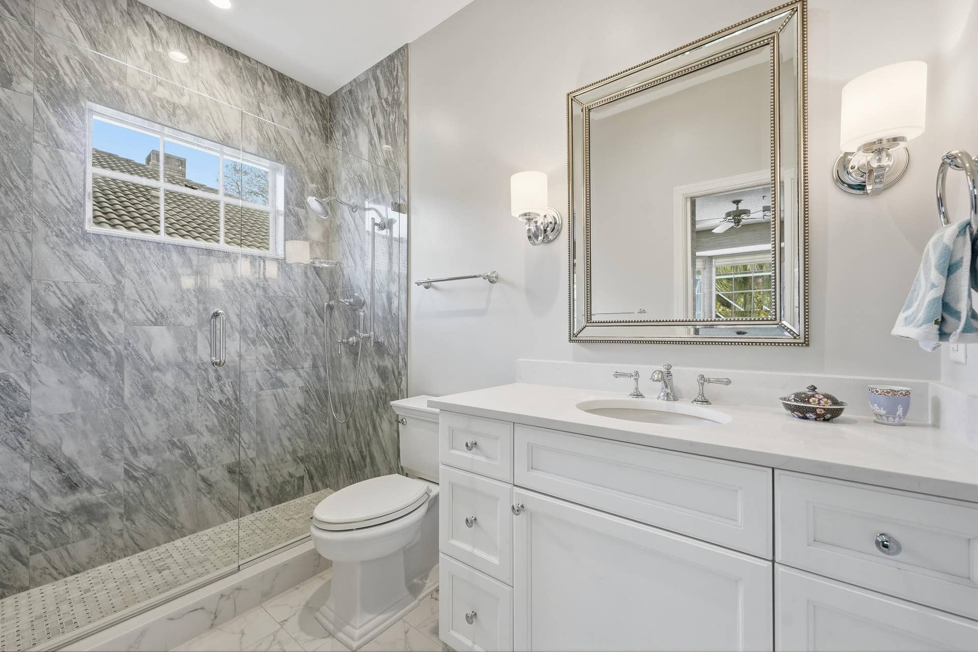 Bedroom 1 Full Bathroom